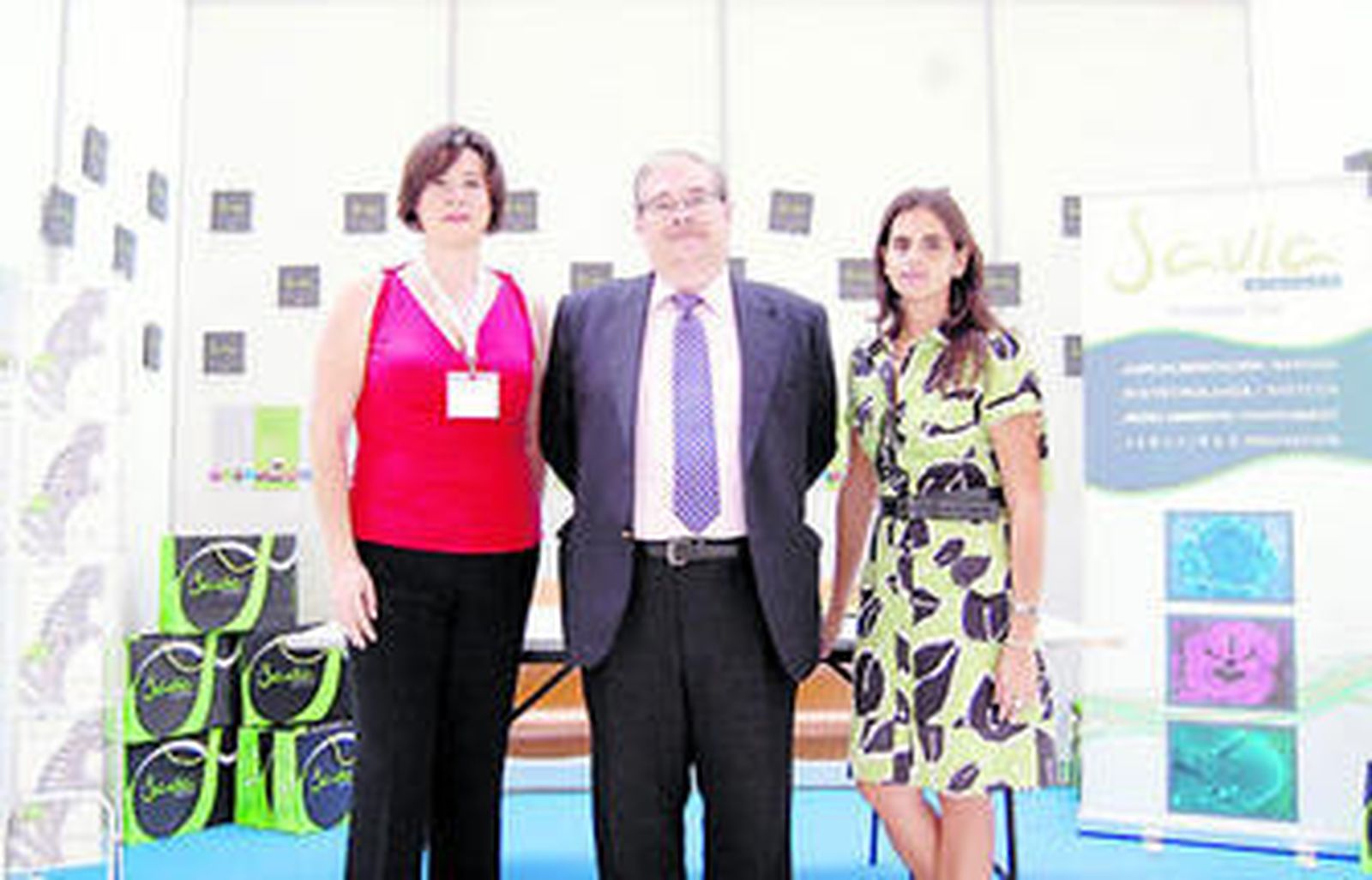 Leonor Palma, Joaquín Moreno y Francisca Suárez.