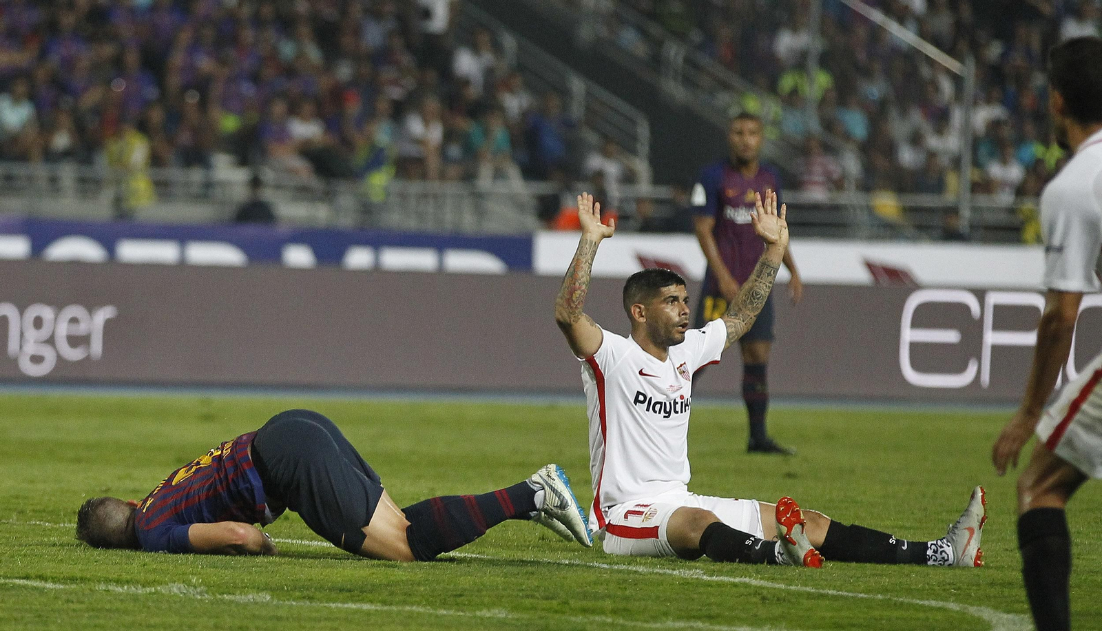 Las imágenes del Sevilla-Barcelona de la Supercopa