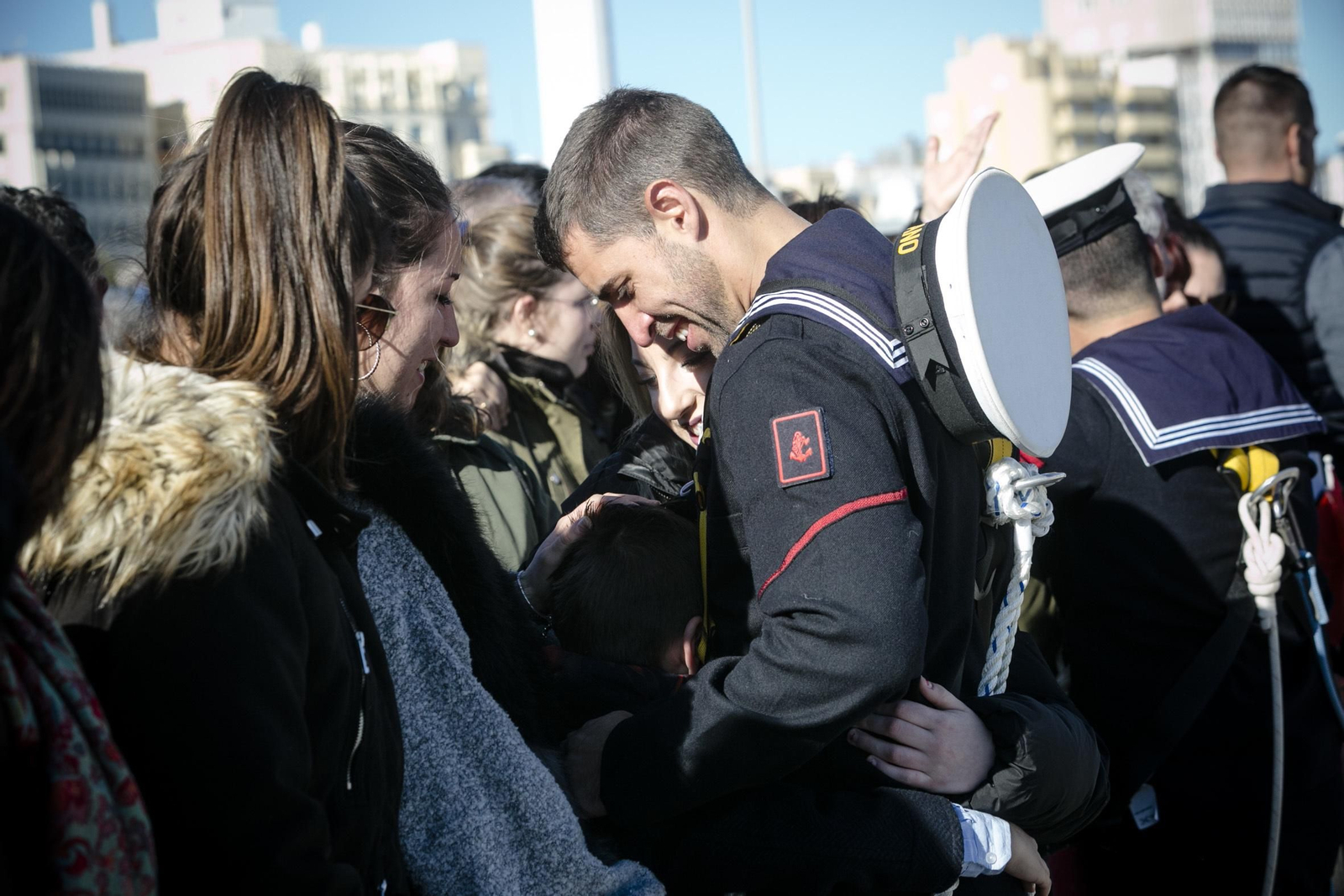 Elcano inicia su XCI crucero de instrucción en Cádiz