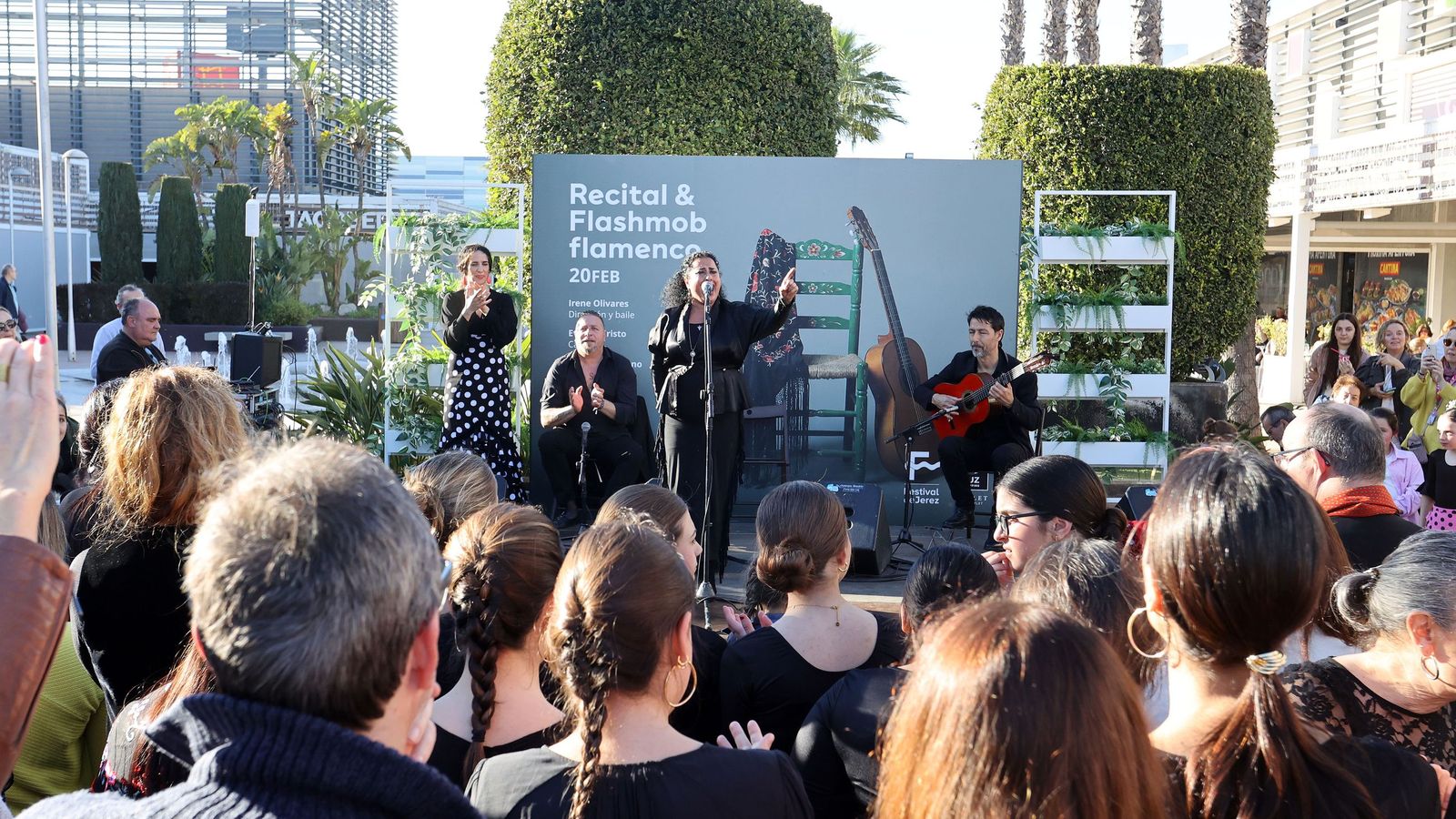 Recital y Flashmob en Luz Shopping Jerez