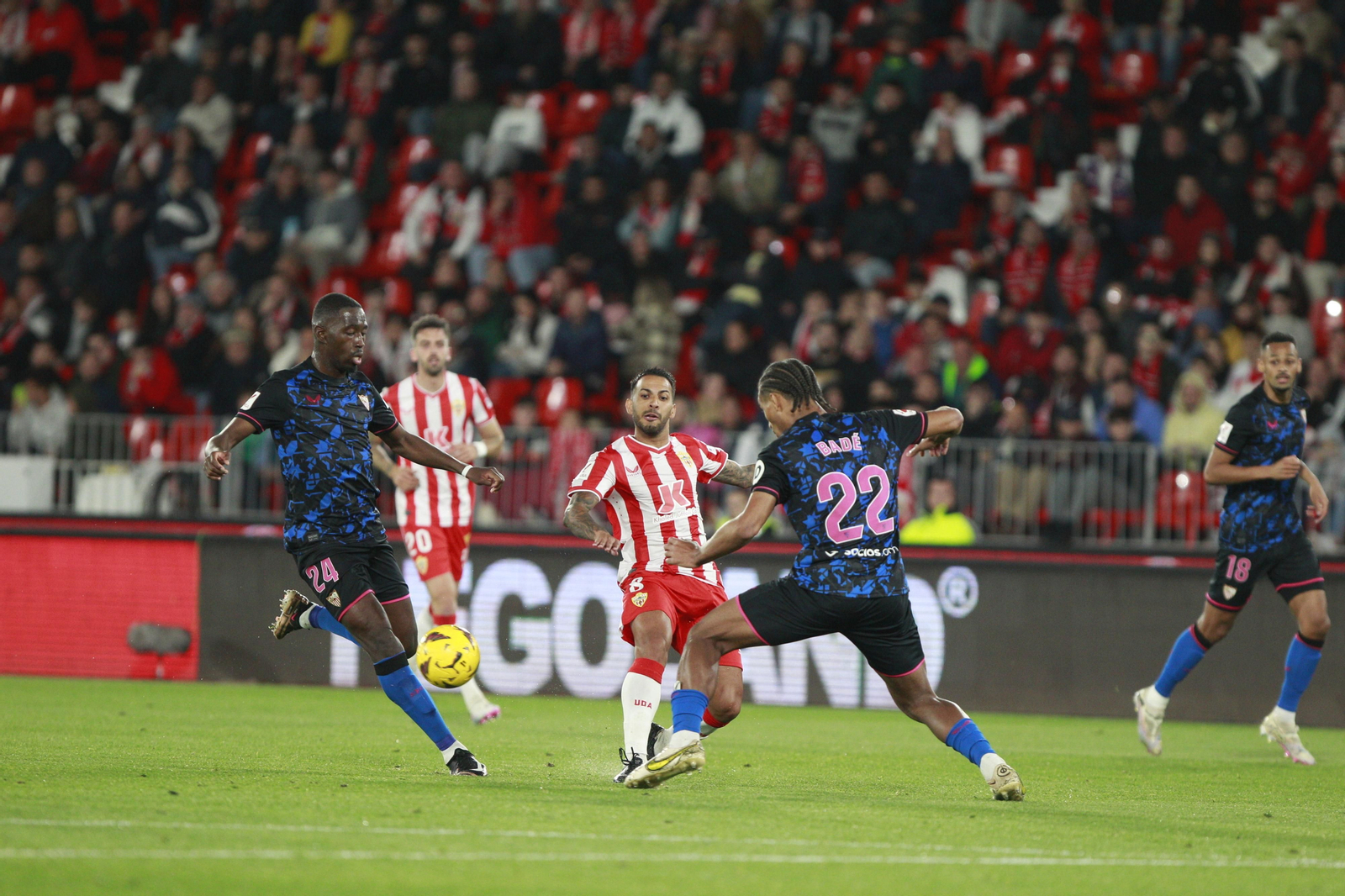 Las mejores imágenes del partido de fúbol U.D. Almería-Sevilla F.C.