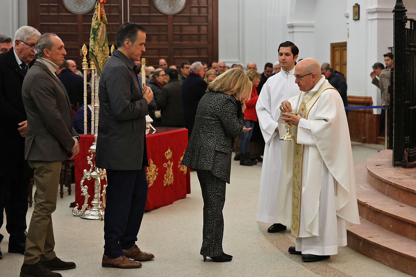 Sabatina y Bendición de nuevos atributos para la Virgen del Rocío