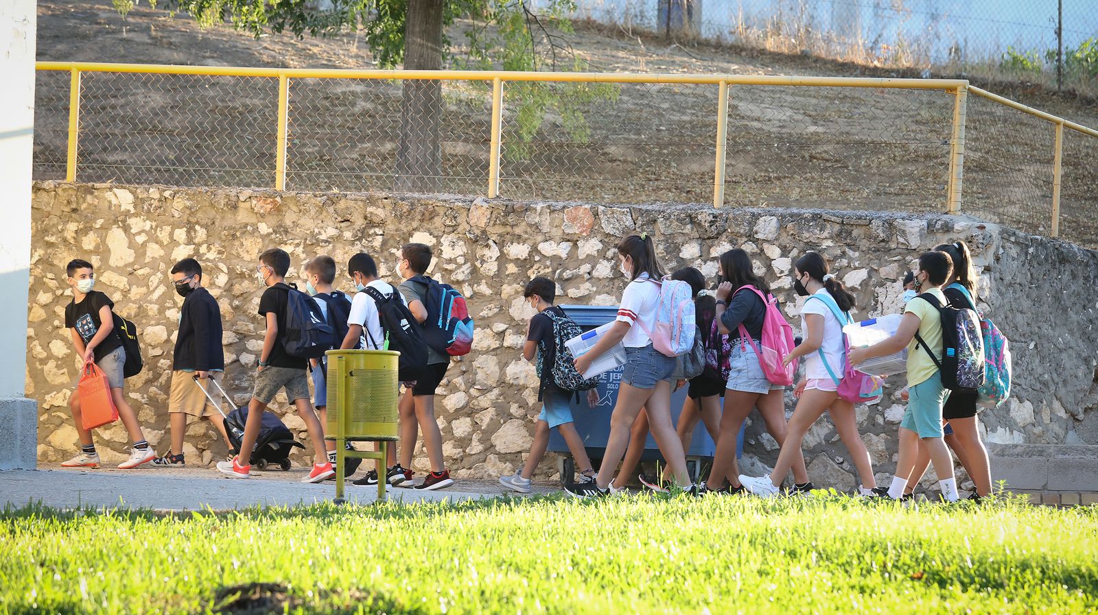 Normalidad absoluta en la 'Vuelta al Cole' en el CEIP Guadalete de El Torno