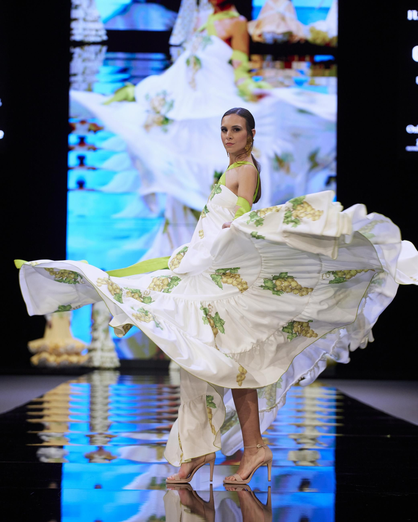 El desfile de José Raposo en SIMOF 2025, todas las fotos