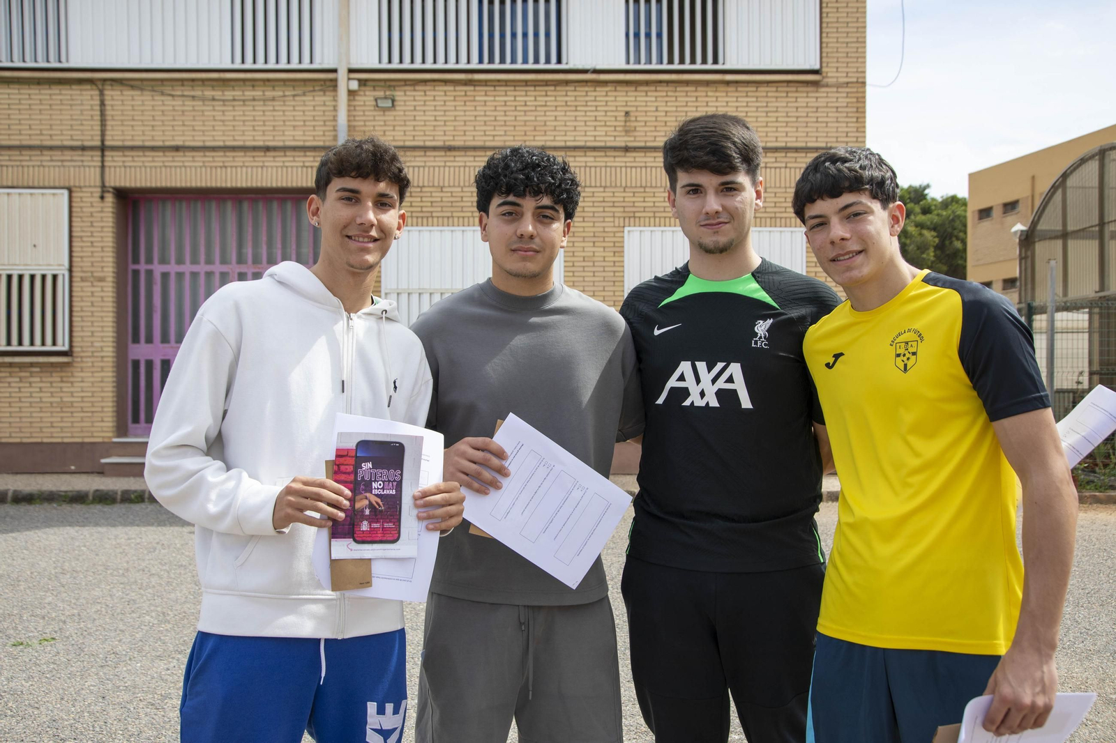 Sensibilización sobre la trata de mujeres en el IES Maestro Padilla de Almería, en imágenes