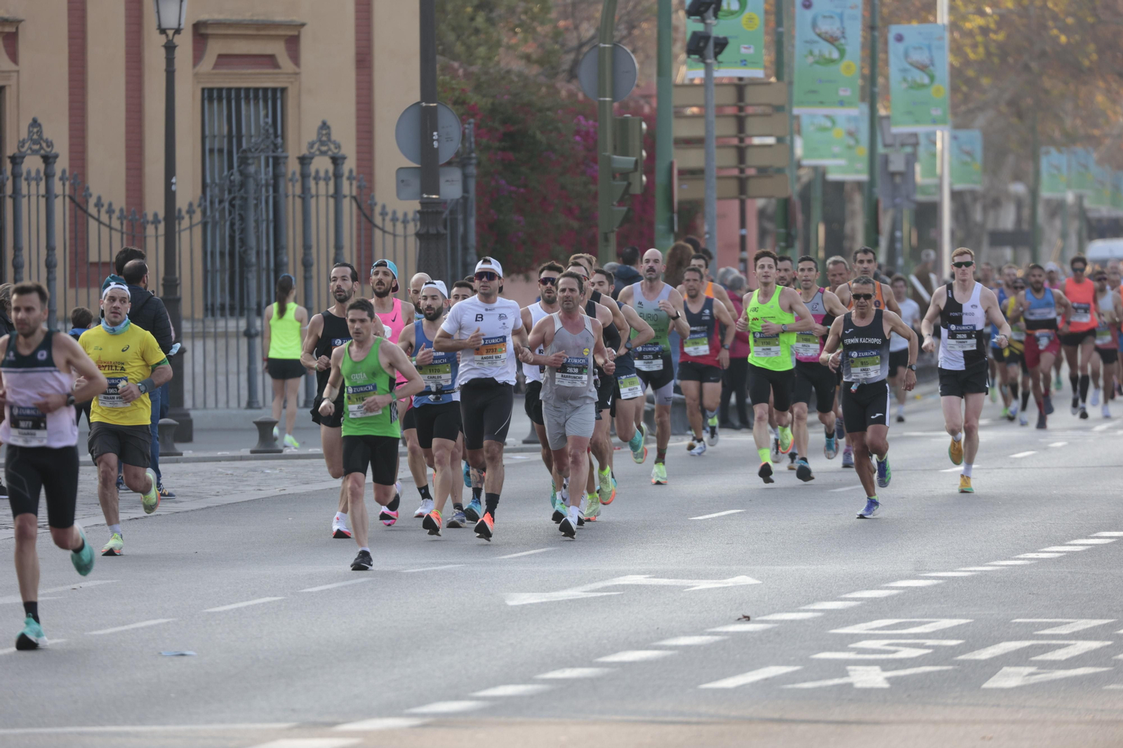 Las imágenes de la Maratón de Sevilla 2022 (7)