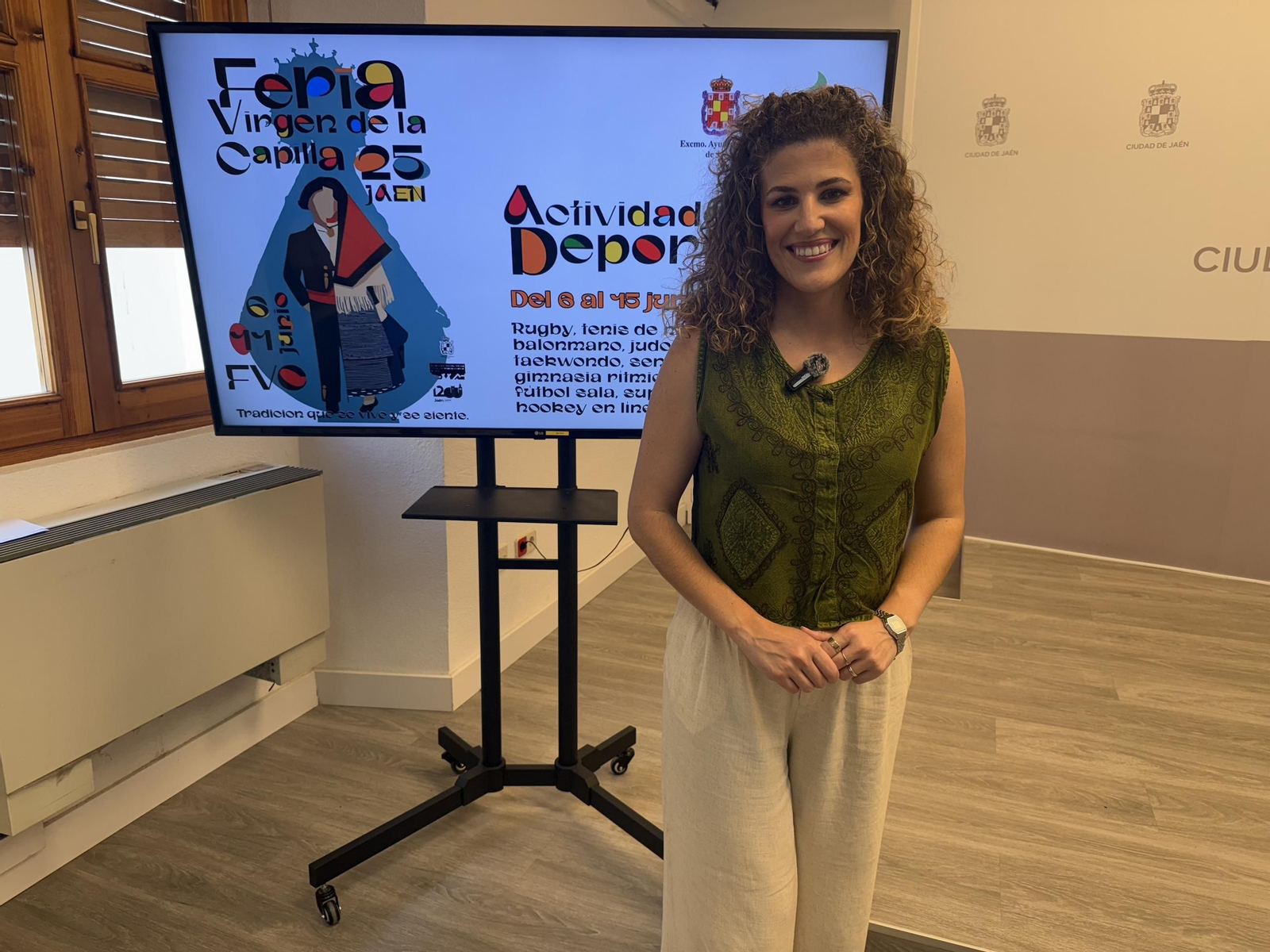 Beatriz López, en la presentación de la programación de actividades deportivas con motivo de la Feria y Fiestas de la Virgen de la Capilla.