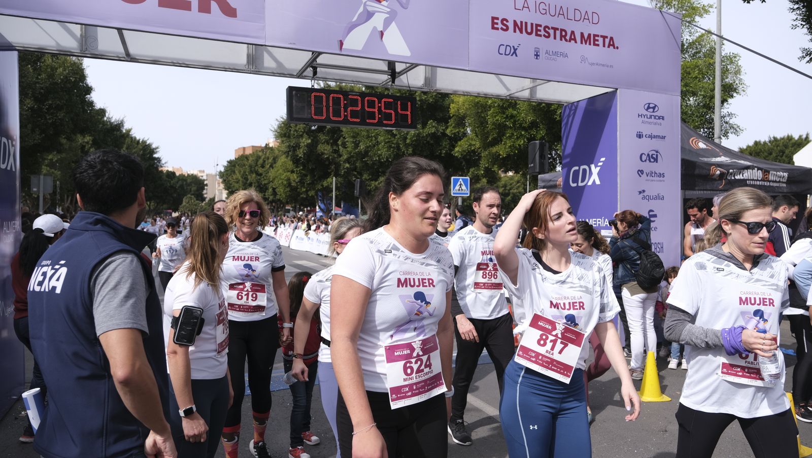 Imágenes de la Carrera de la Mujer 2023 en Almería
