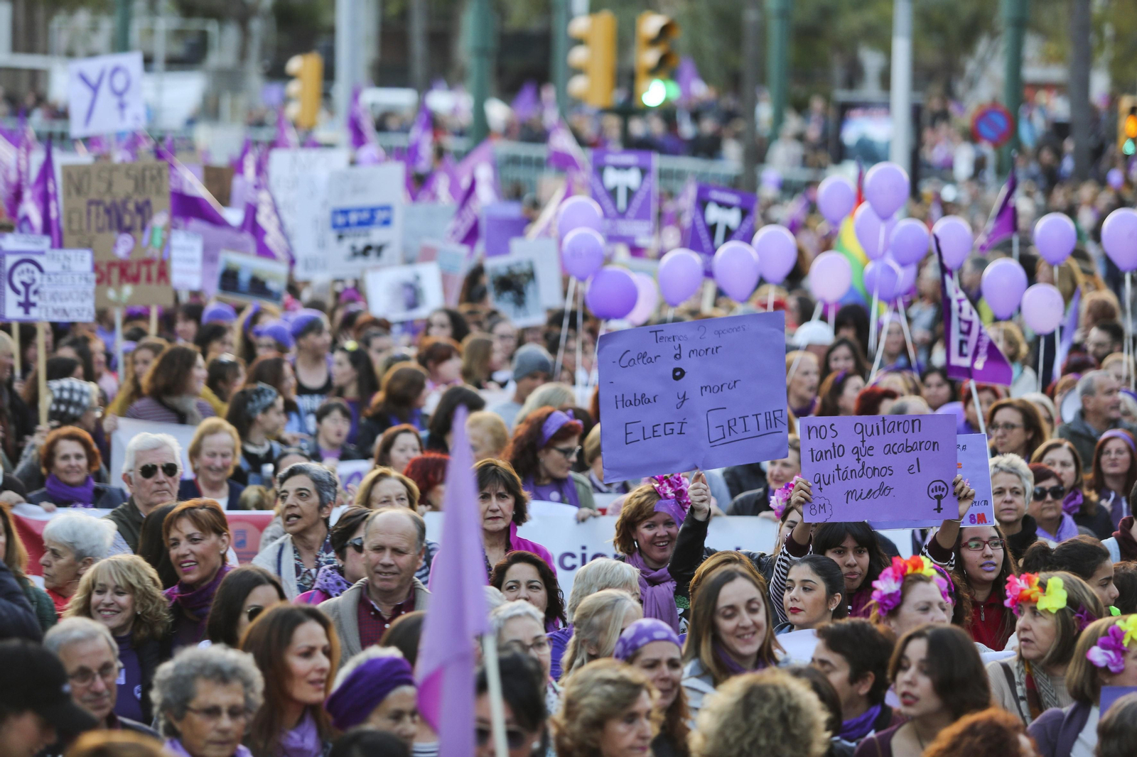 Las imágenes de la manifestación del Día de la Mujer en Málaga