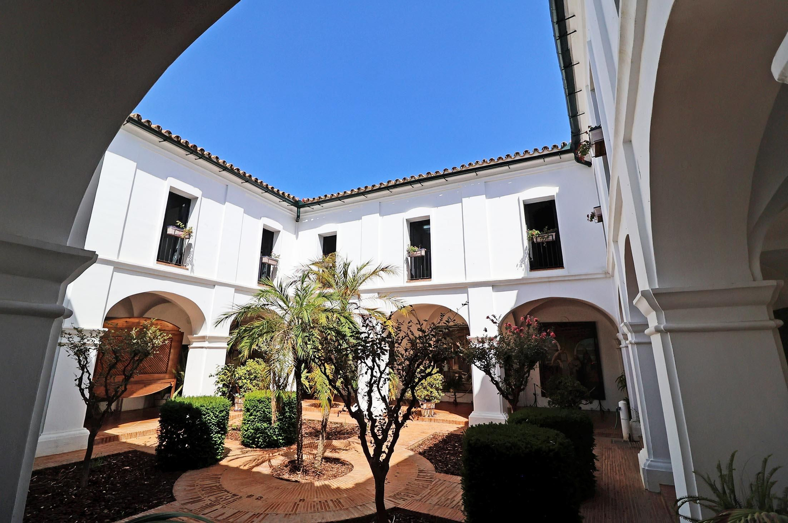 Monasterio Santa María de La Rábida: un viaje visual por su historia y arquitectura