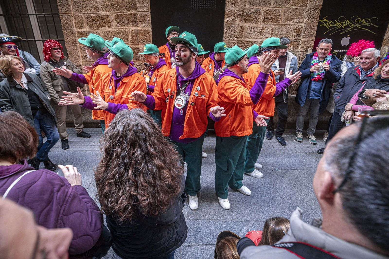 Las mejores imágenes del lunes de Carnaval de Cádiz 2026