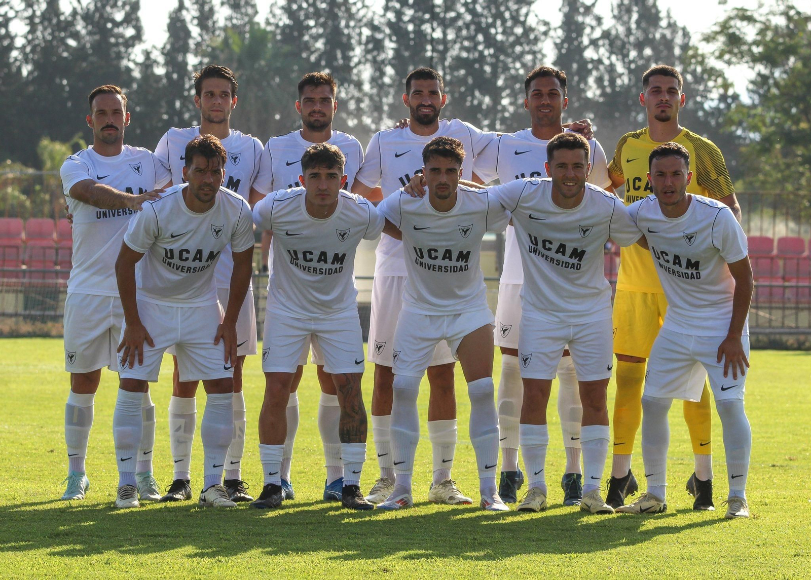 Formación que ha presentado el UCAM ante el filial del Elche con el exazulino Amin entre los once elegidos por Javi Motos. Formación que ha presentado el UCAM ante el filial del Elche con el exazulino Amin entre los once elegidos por Javi Motos.