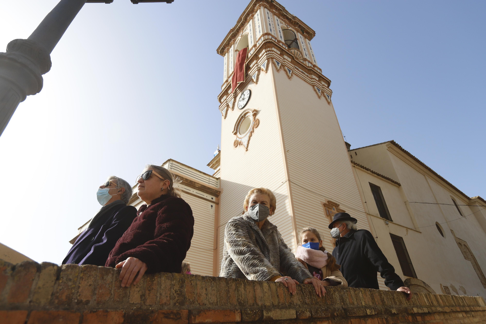 Imágenes del ambiente en la procesión de San Sebastián en Huelva