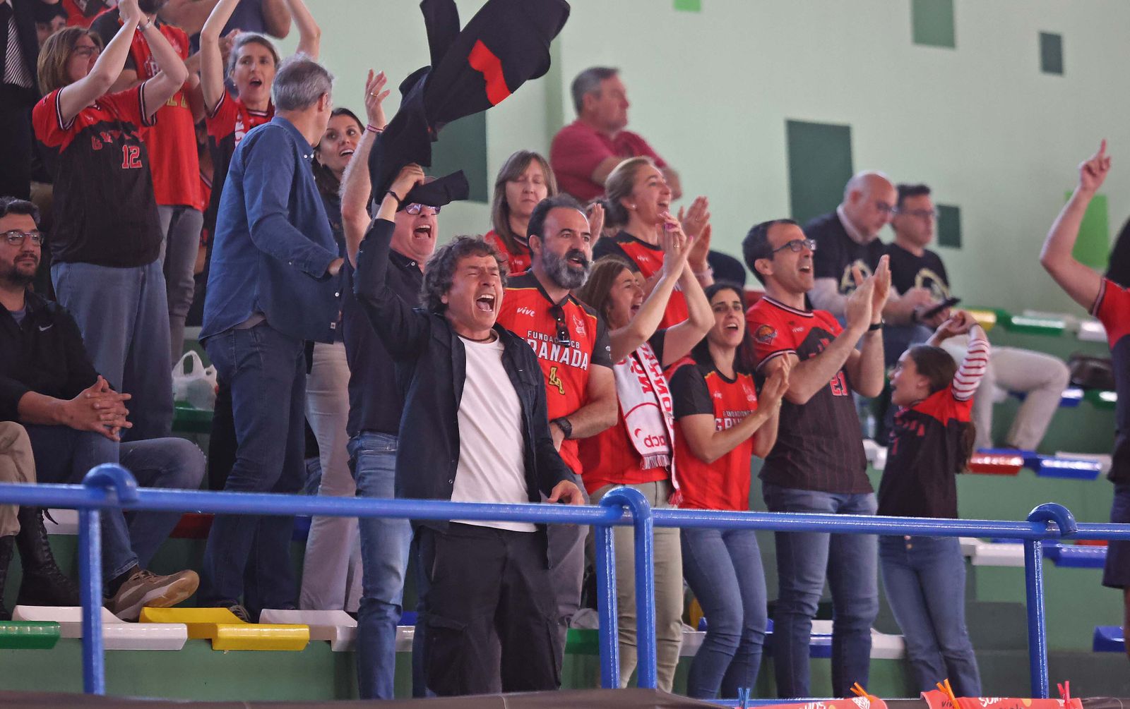 Imágenes de la jornada final del CADEBA infantil masculino de baloncesto en La Línea