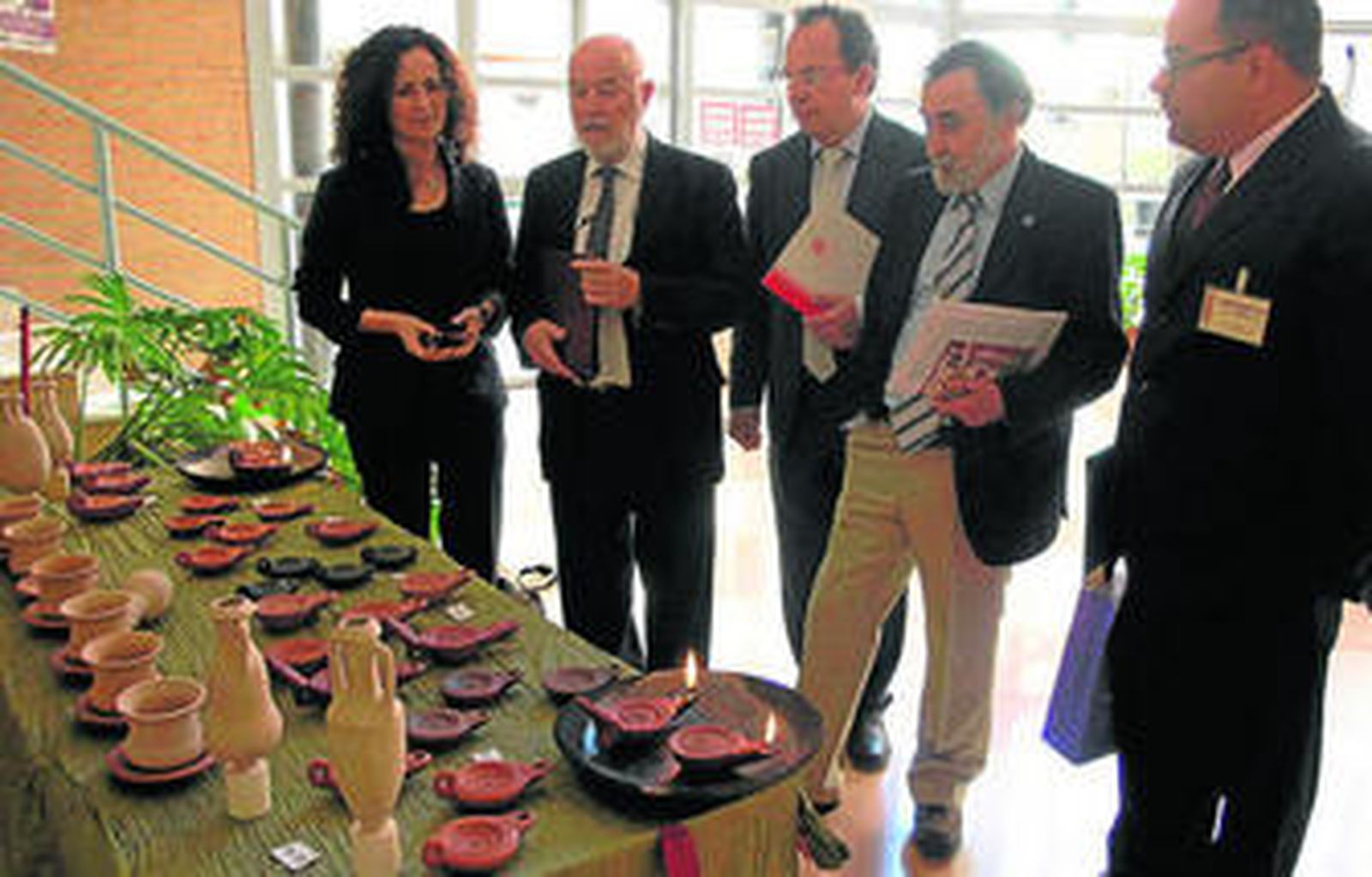 Distintas piezas basadas en la civilización romana fueron expuestas para los alumnos.