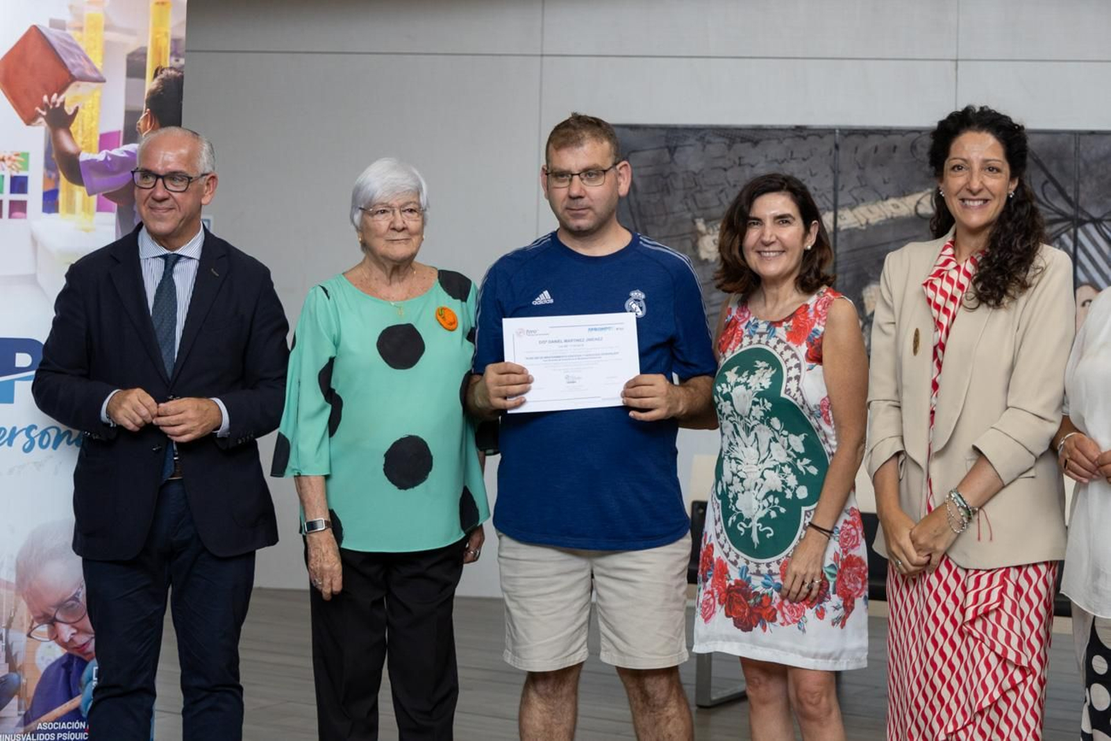 Visita de la consejera a las instalaciones de Aprompsi