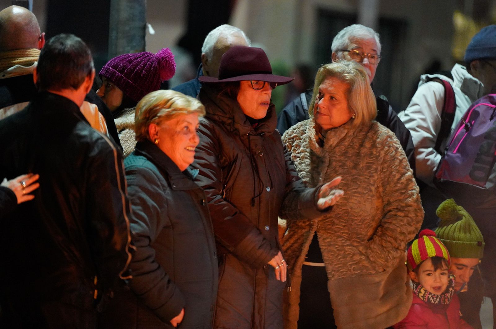 Jaén brilla y disfruta al fuego de las lumbres de San Antón