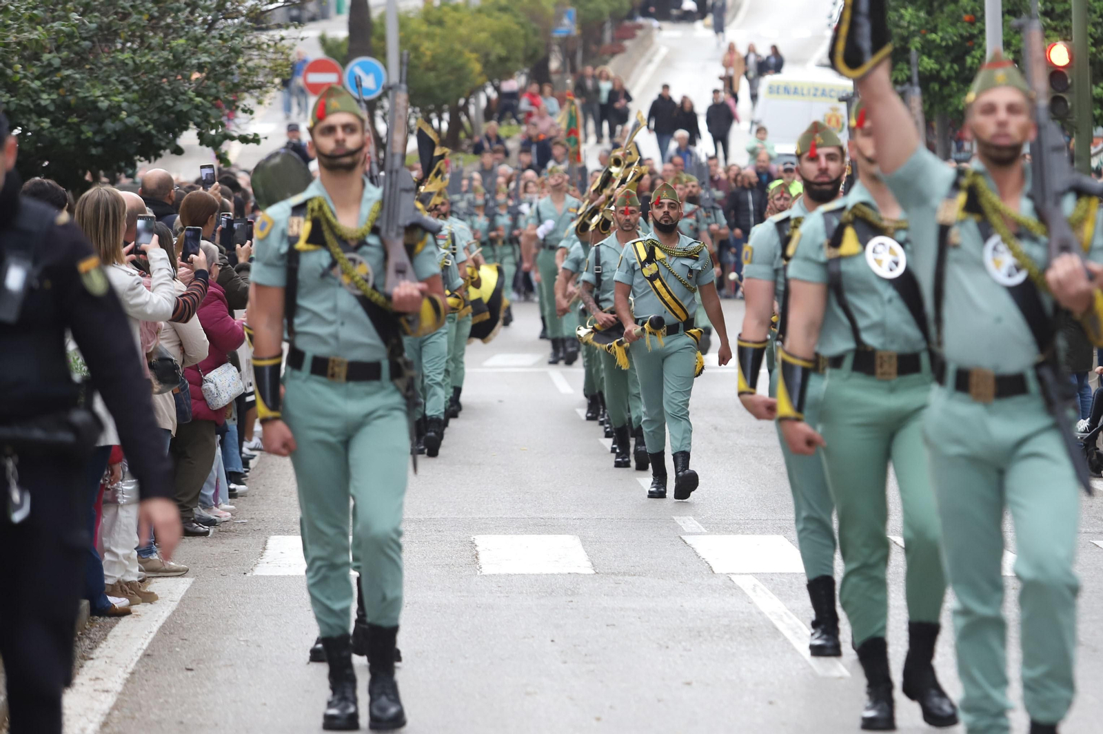 Fotos del Lunes Santo en Algeciras: Desfile de la Legión