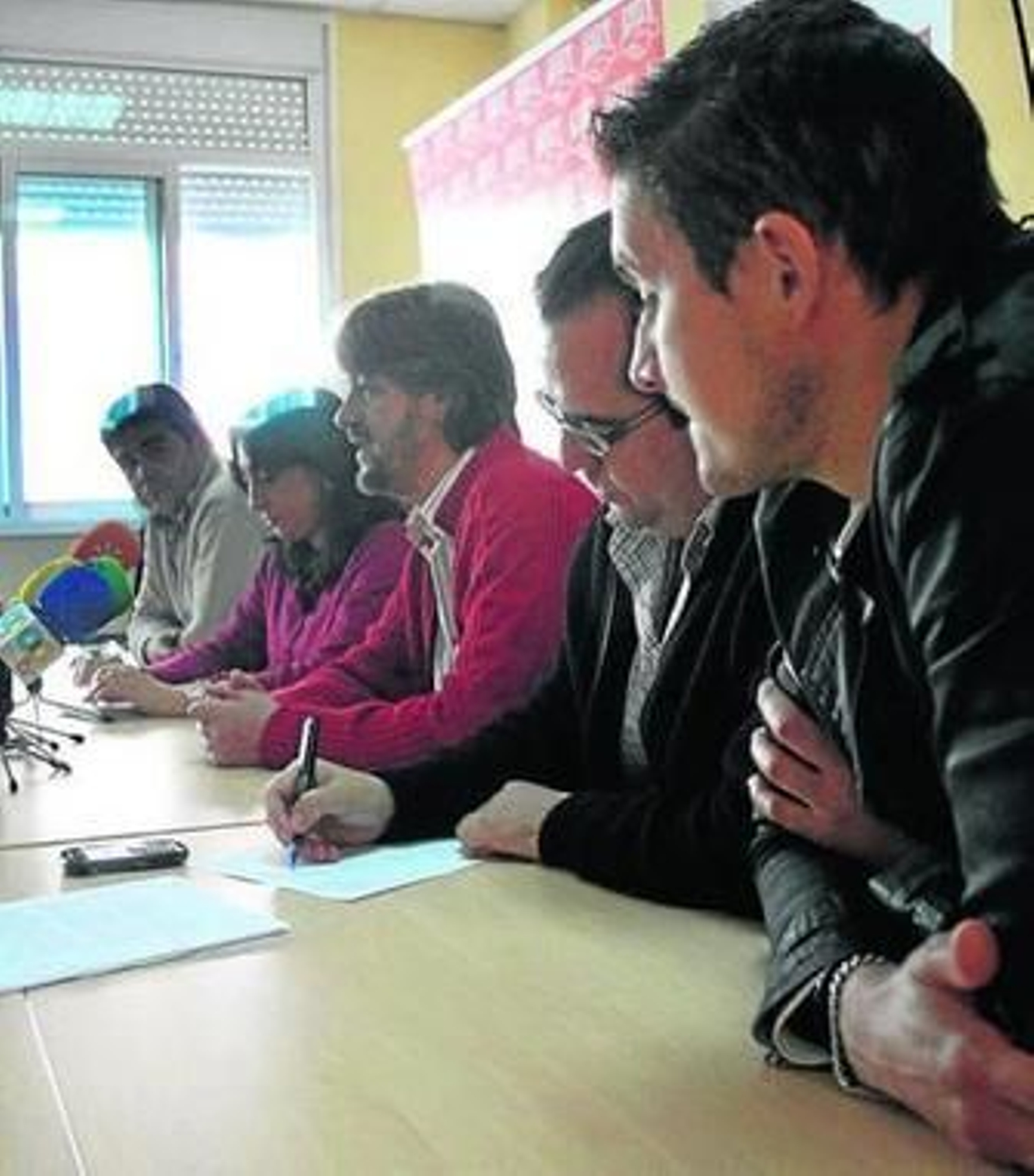 Un momento de la rueda de prensa ofrecida ayer.