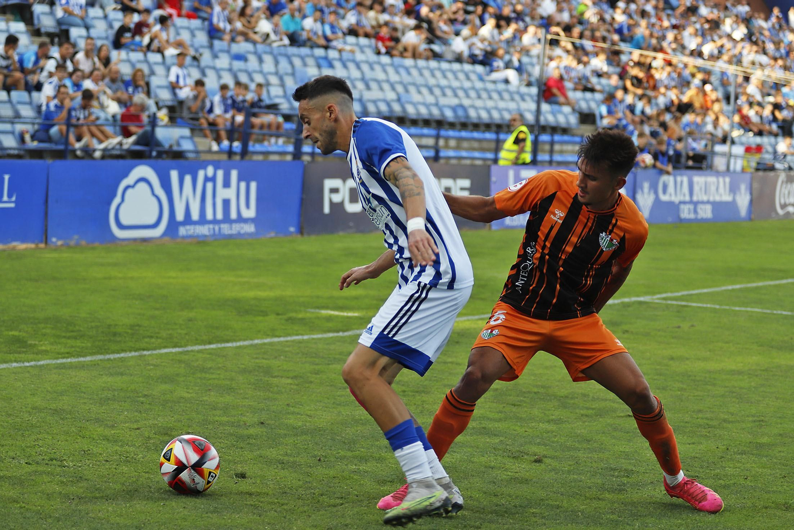 Imágenes del encuentro entre el Recreativo de Huelva y el Antequera CF