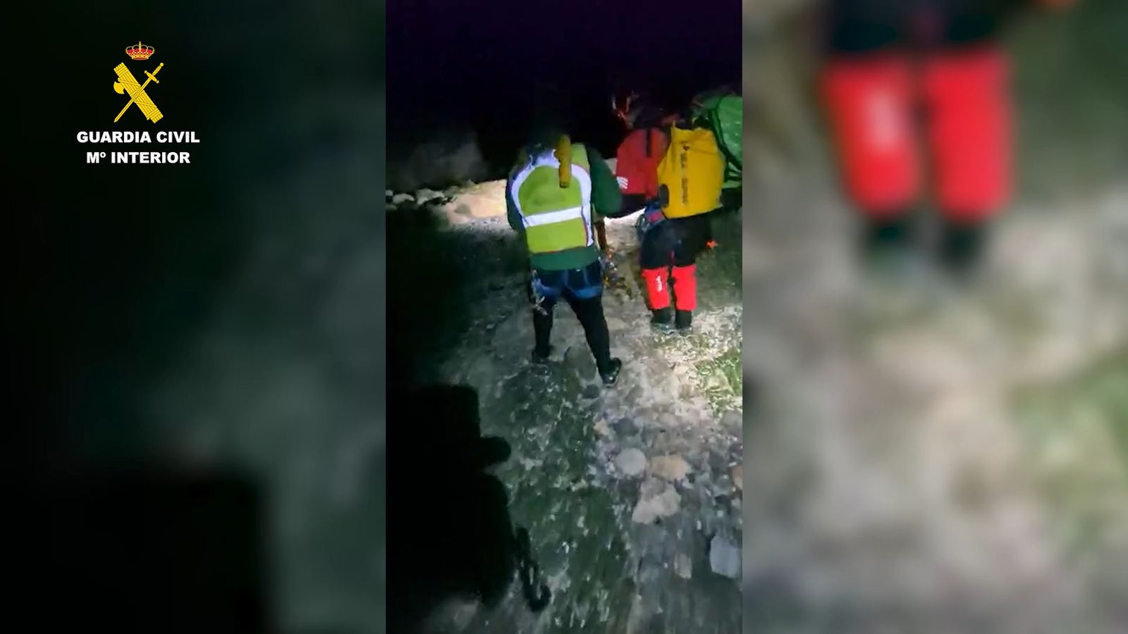 Rescate de madrugada en los acantilados de Cala Montoya