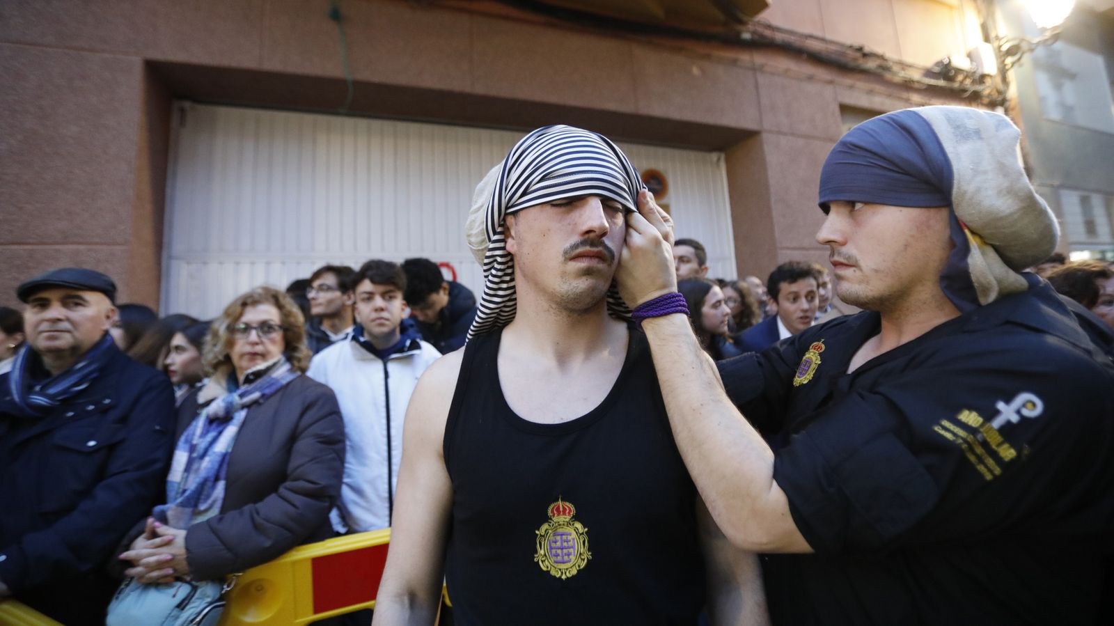 Fotos del Jueves Santo en La Línea: Perdón y la Salud, Gran Poder y Angustias