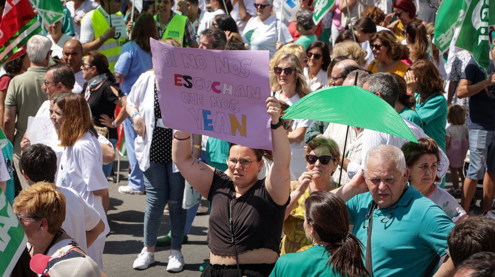 Imágenes de la manifestación en jerez por una Sanidad Pública y de Calidad