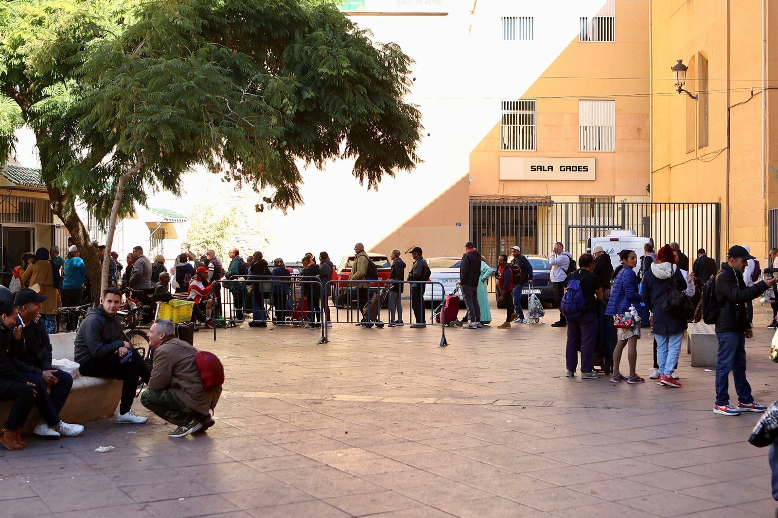 Las manos de la solidaridad en Málaga, en fotos