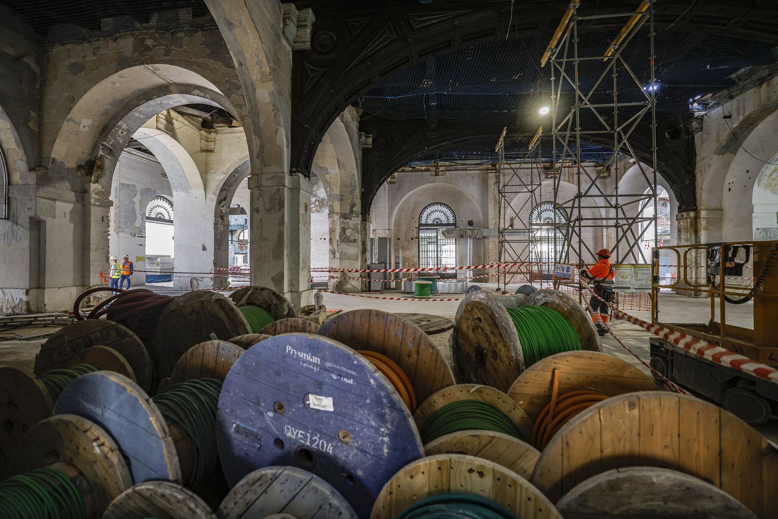 Las imágenes de la visita  a la Fábrica de Artillería