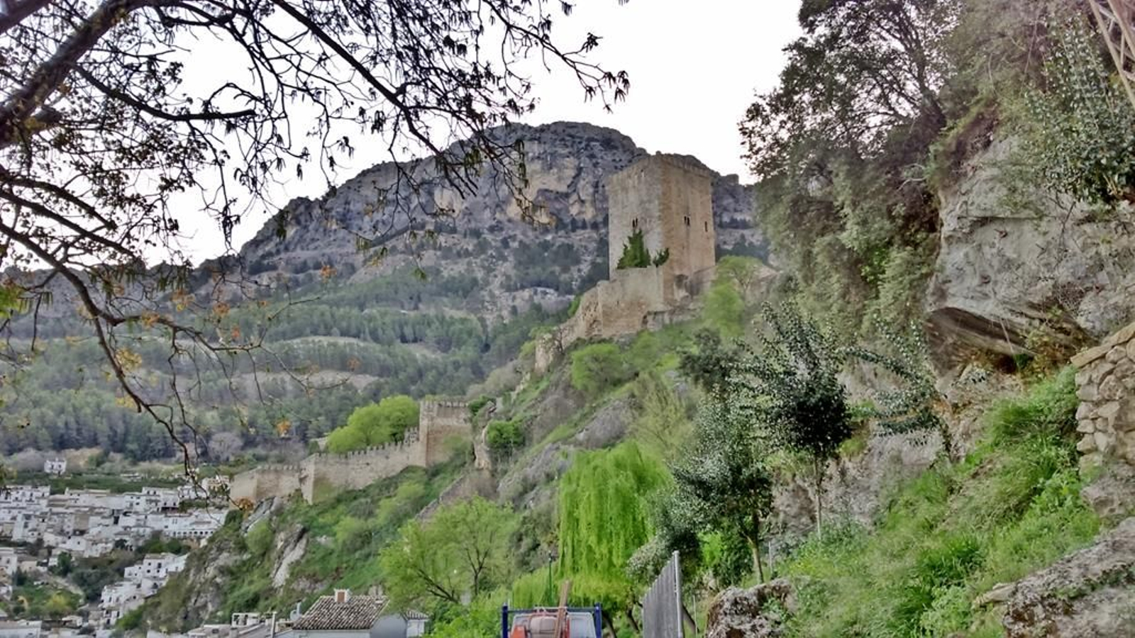 En imágenes: descubre esta ruta de miradores en el pueblo de montaña más famoso de Jaén En imágenes: descubre esta ruta de miradores en el pueblo de montaña más famoso de Jaén