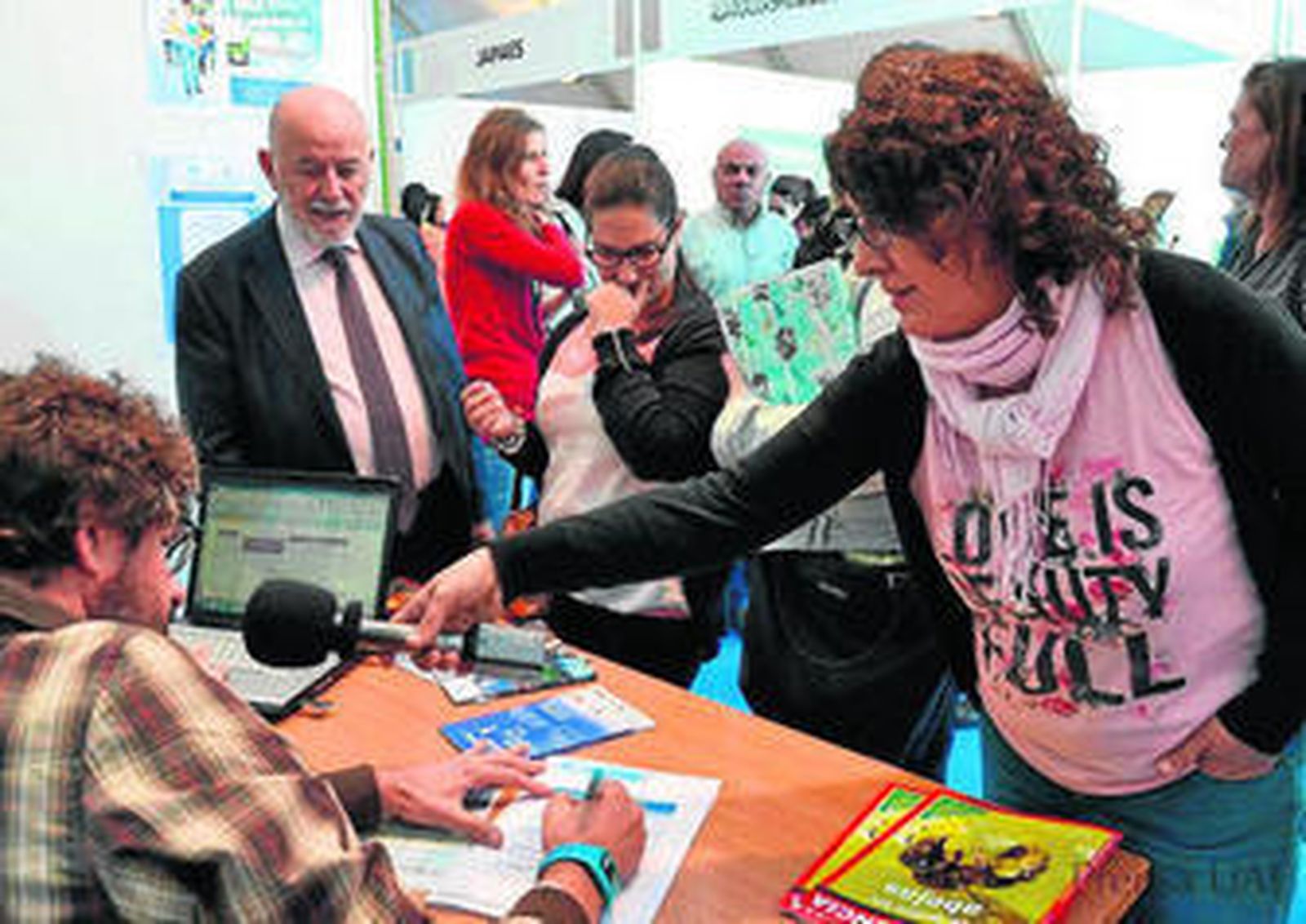 Programa informático para llevar a cabo el sorteo entre miles de nombres.