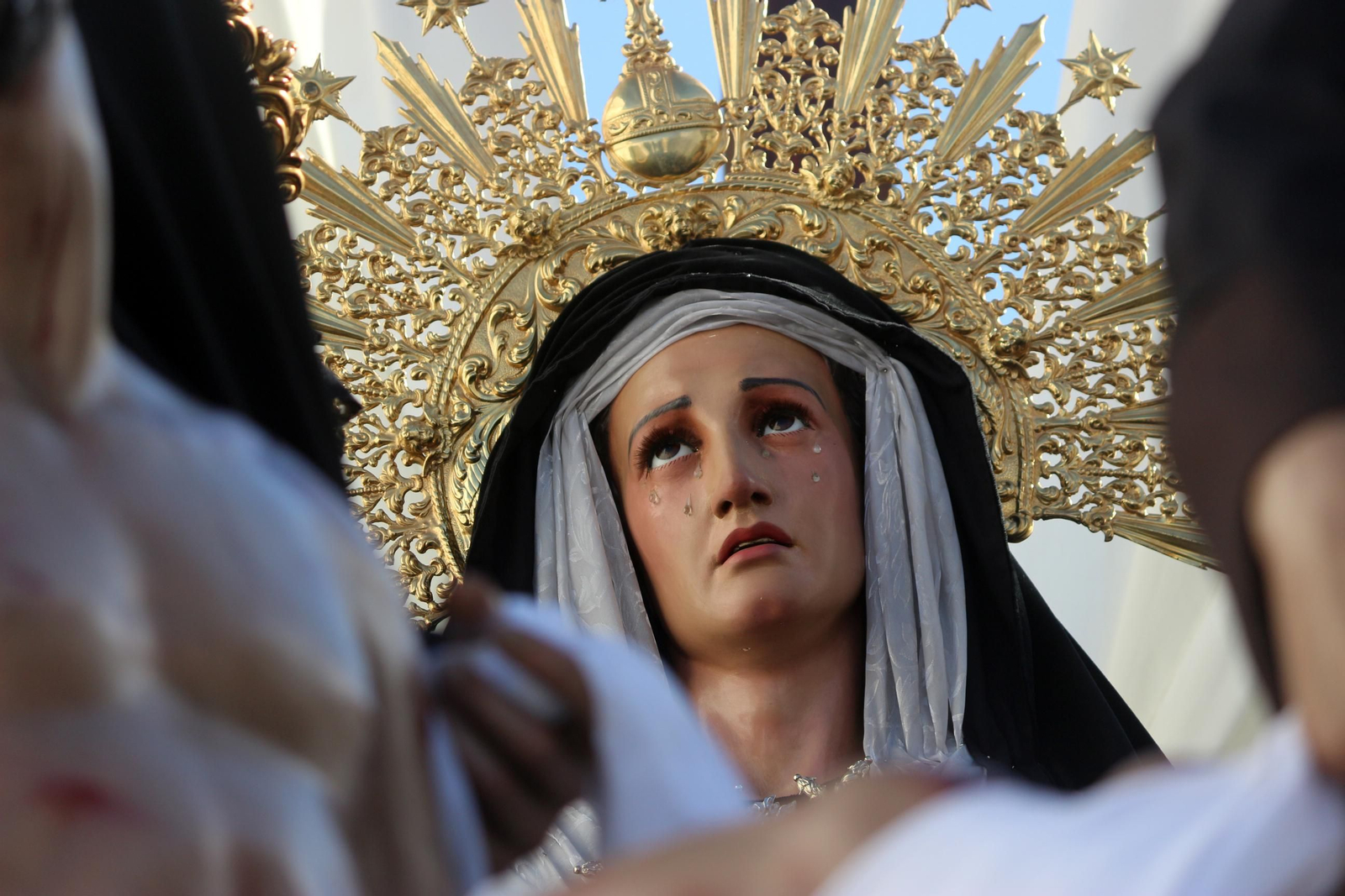 Las imágenes del Lunes Santo en Puerto Real 2023: Los Dolores