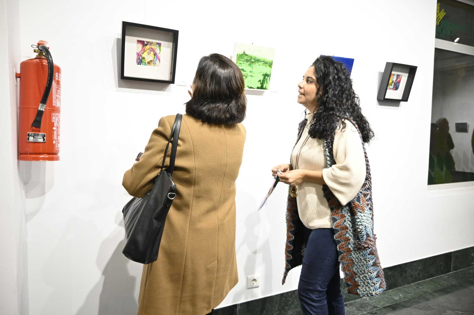 Inauguración de la muestra solidaria titulada 'ArtistasxPrincesa. Una obra por cada princesa RETT'