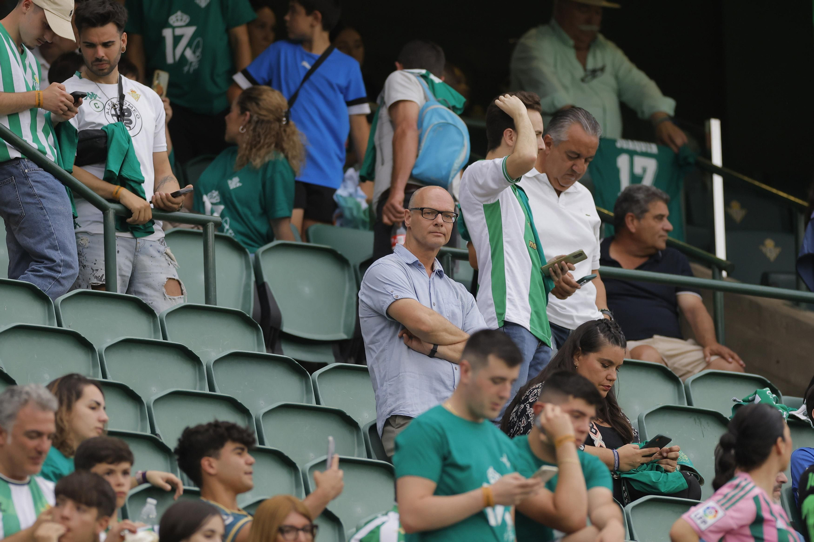 Búscate en las fotos de la despedida de Joaquín