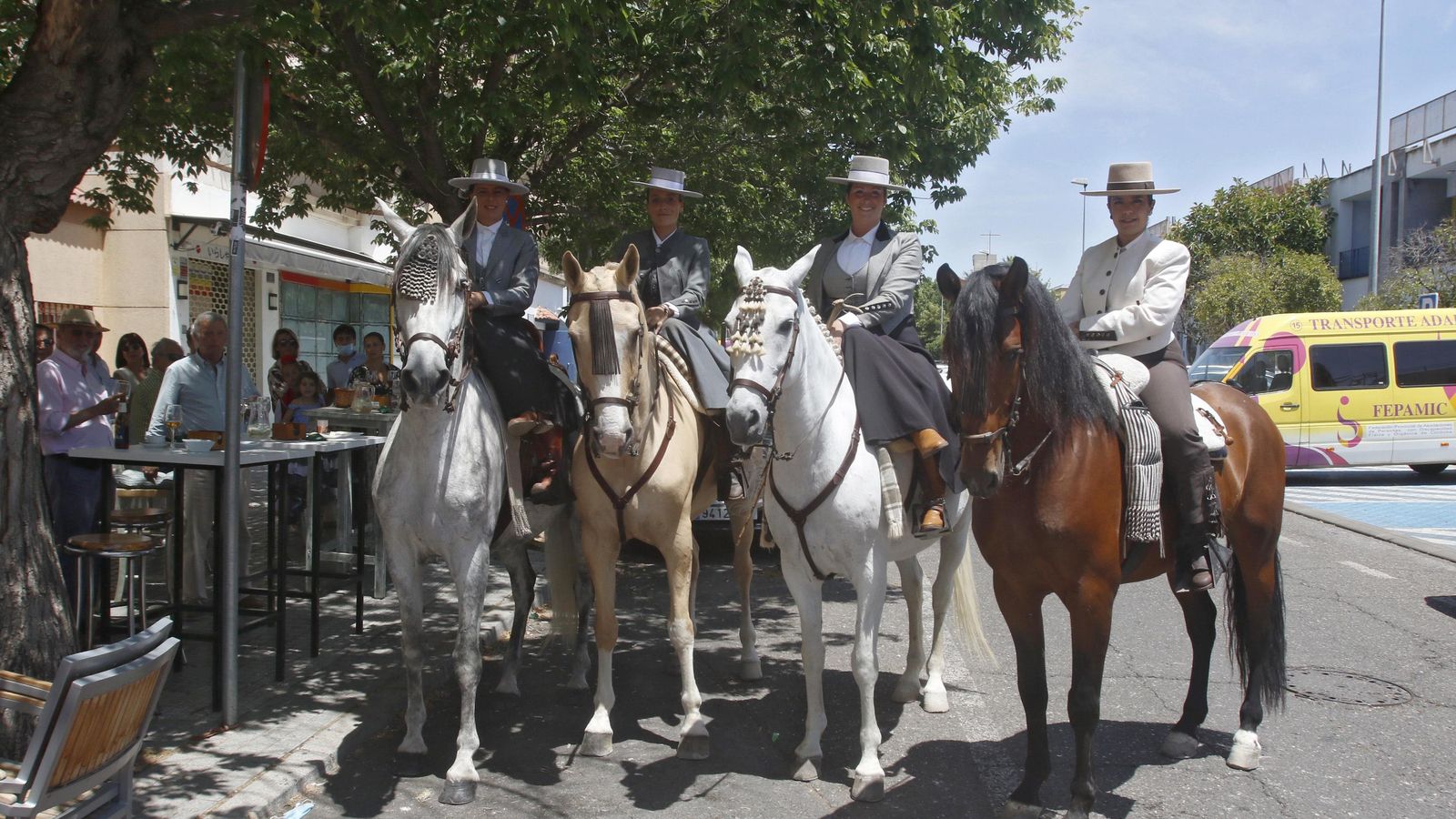 Amazonas en la calle María la Judía.
