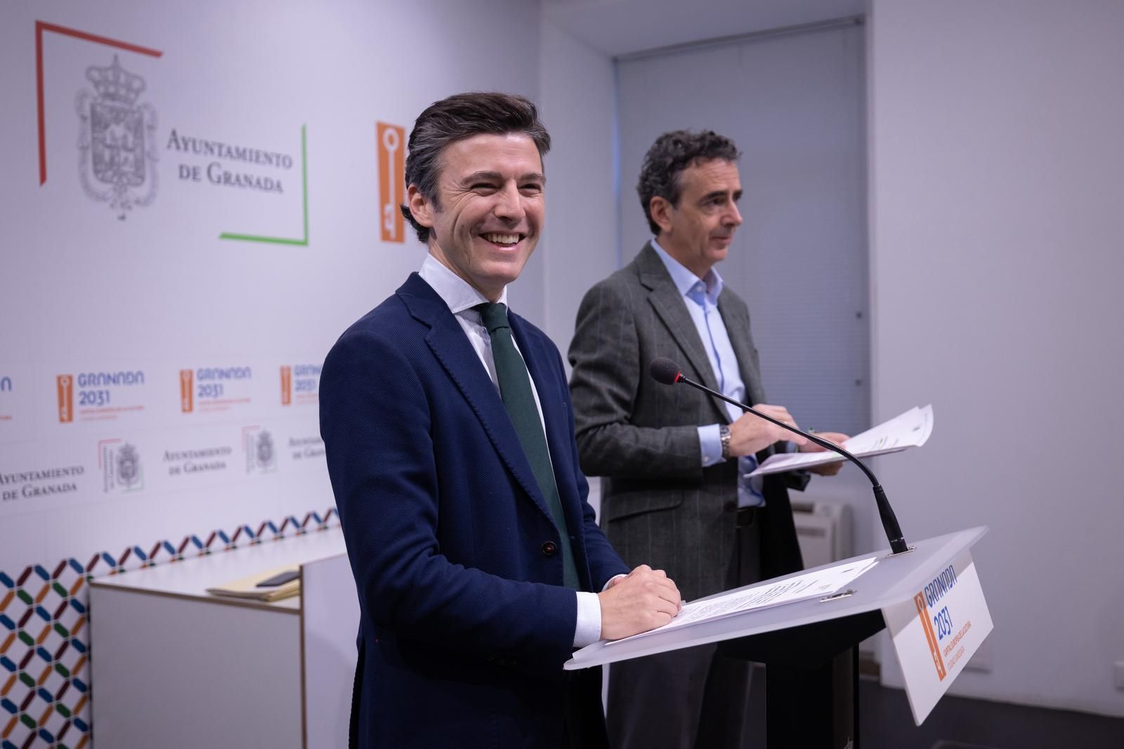 Jorge Saavedra y Enrique Catalina, en rueda de prensa este viernes.