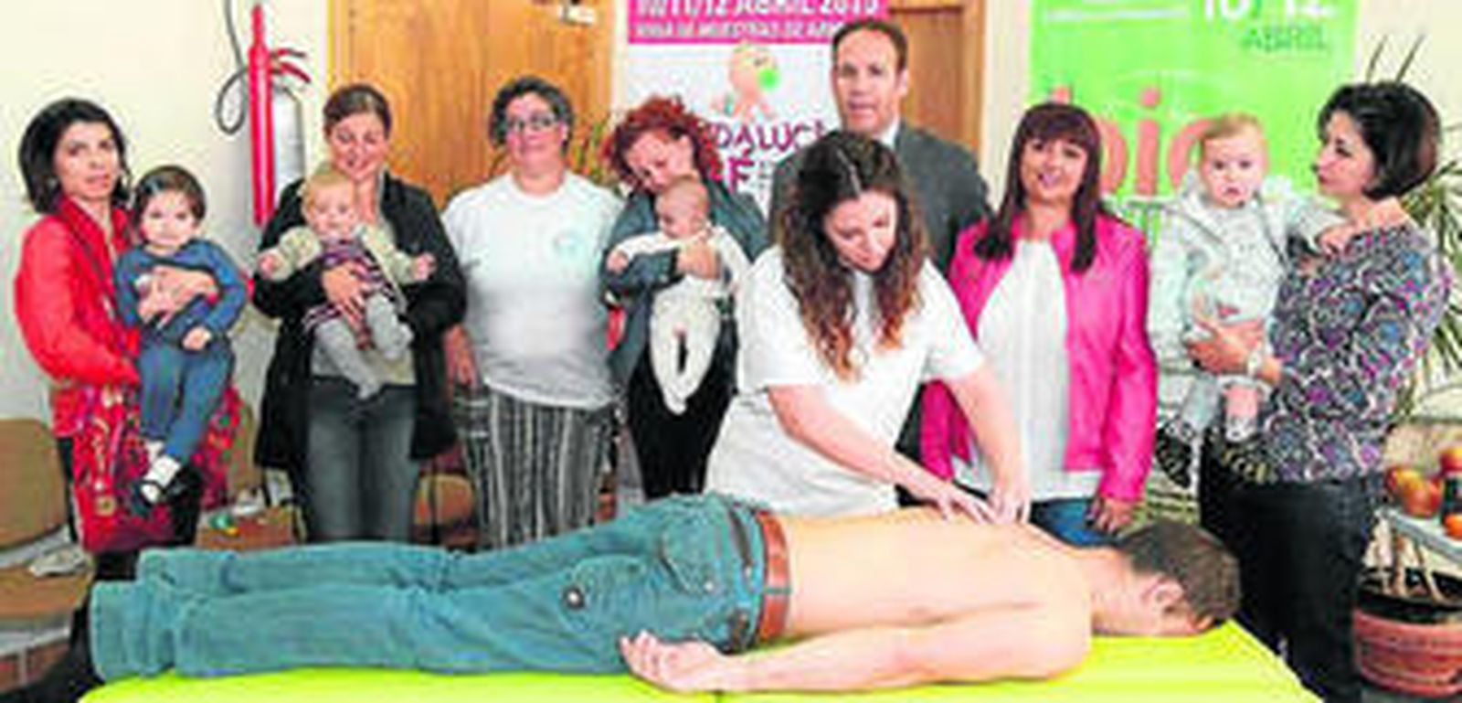 Uno de los talleres de masaje en Bionatura Andalucía.