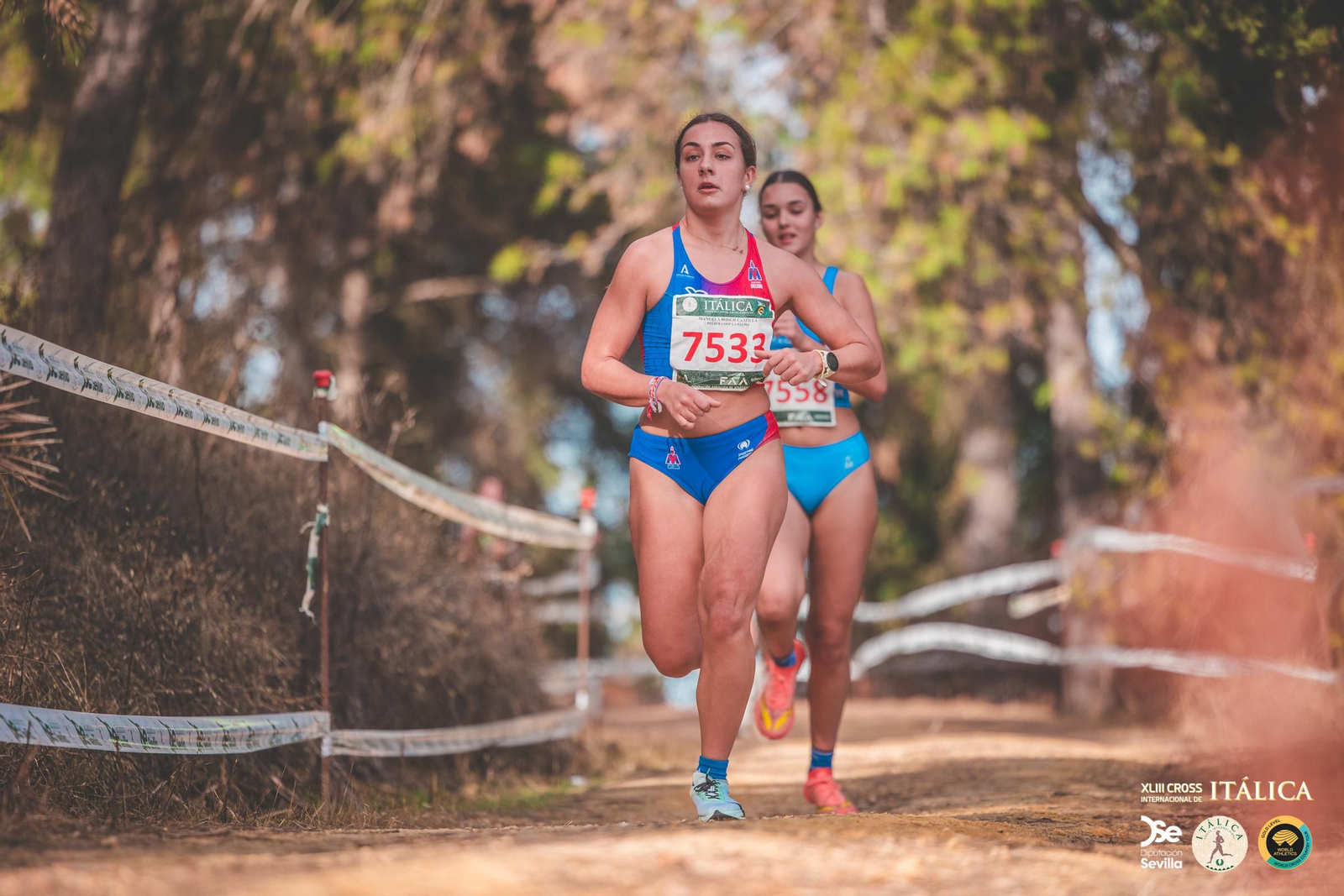 Búscate en las fotos del Cross de Itálica 2025 | 5