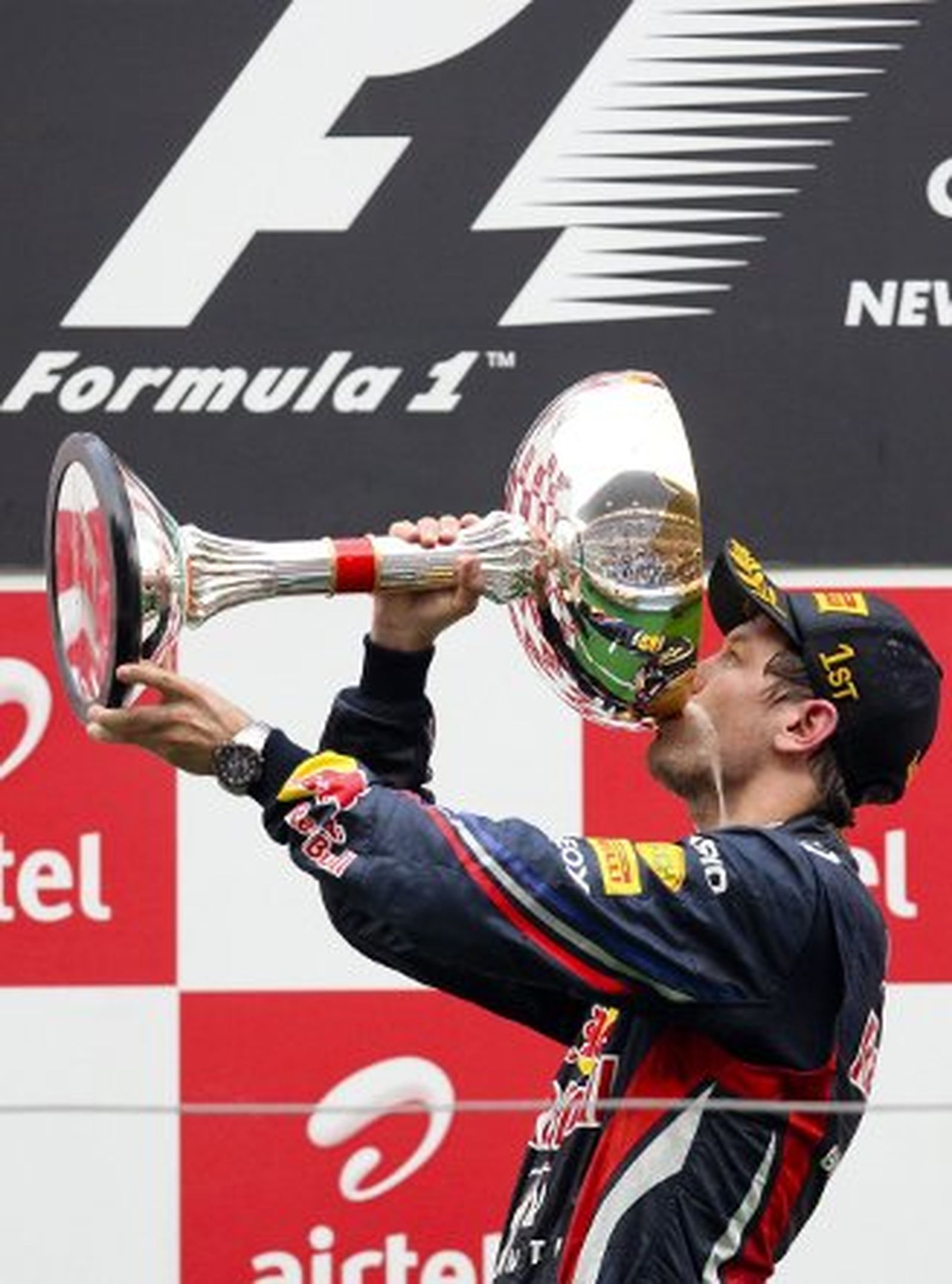 Vettel sonríe, el motociclismo llora y Contador se 'indigesta'