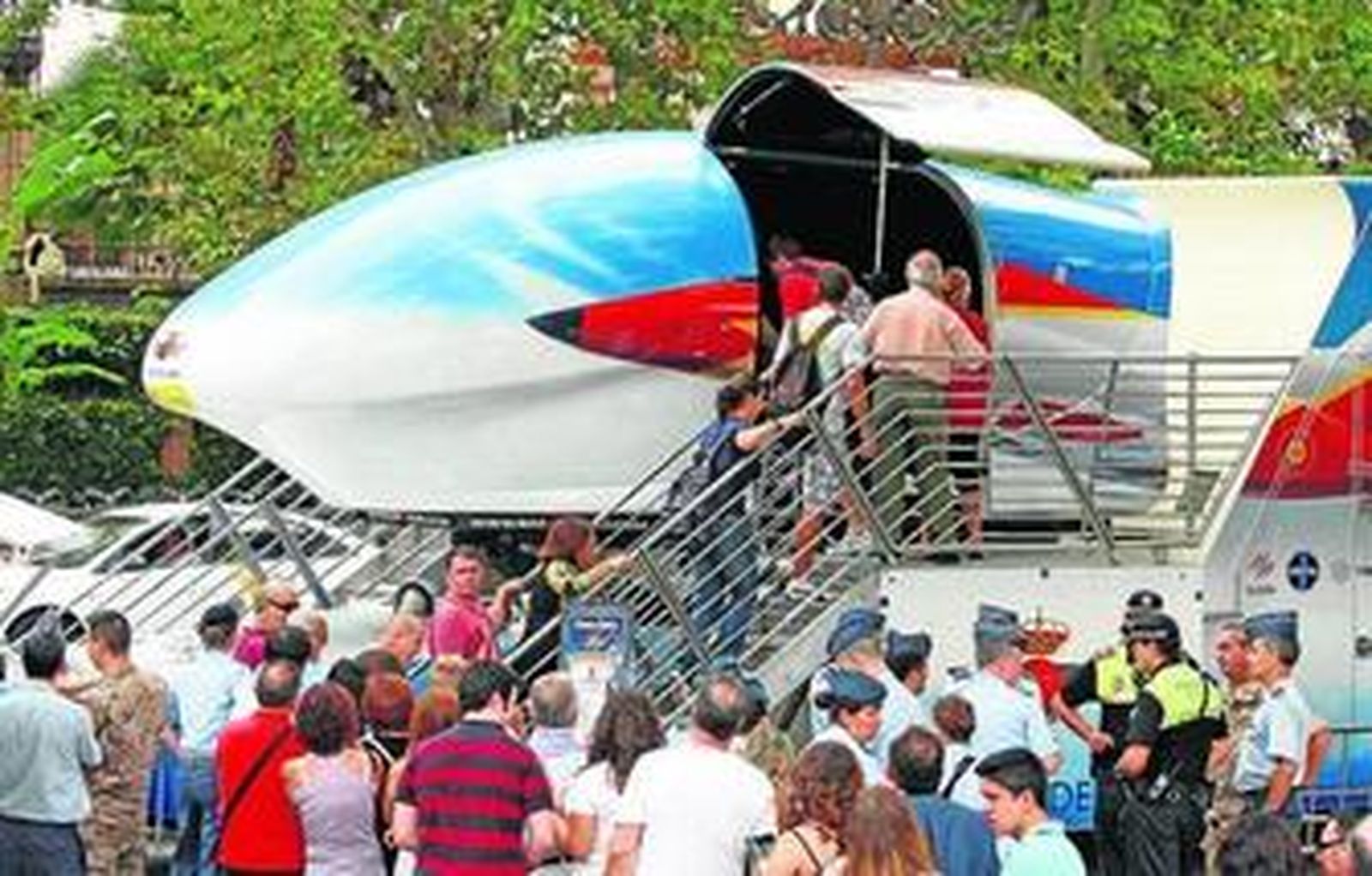 El simulador de vuelo virtual del Ejército del Aire ubicado en la Puerta de Jerez.