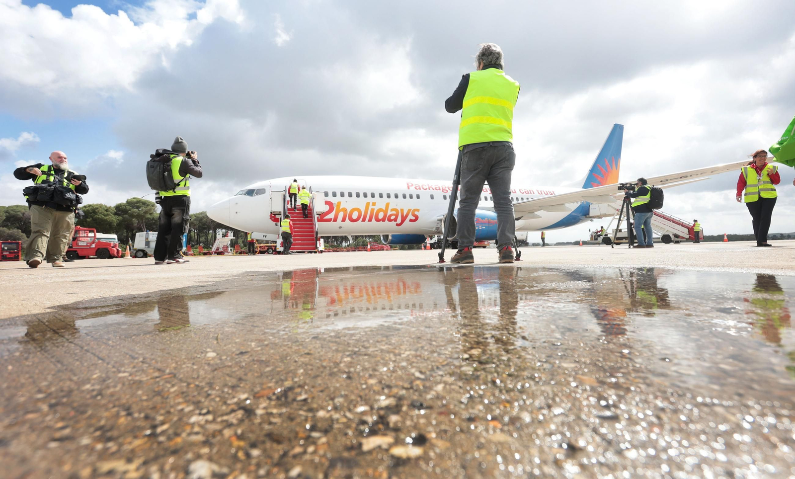 La llegada del primer vuelo de Jet2 al aeropuerto de Jerez en imágenes