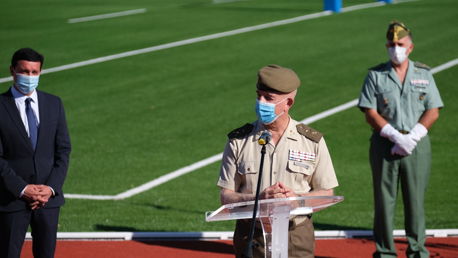 Fotogalería inauguración pista de atletismo y campo de rugby en la Base Militar Álvarez de Sotomayor