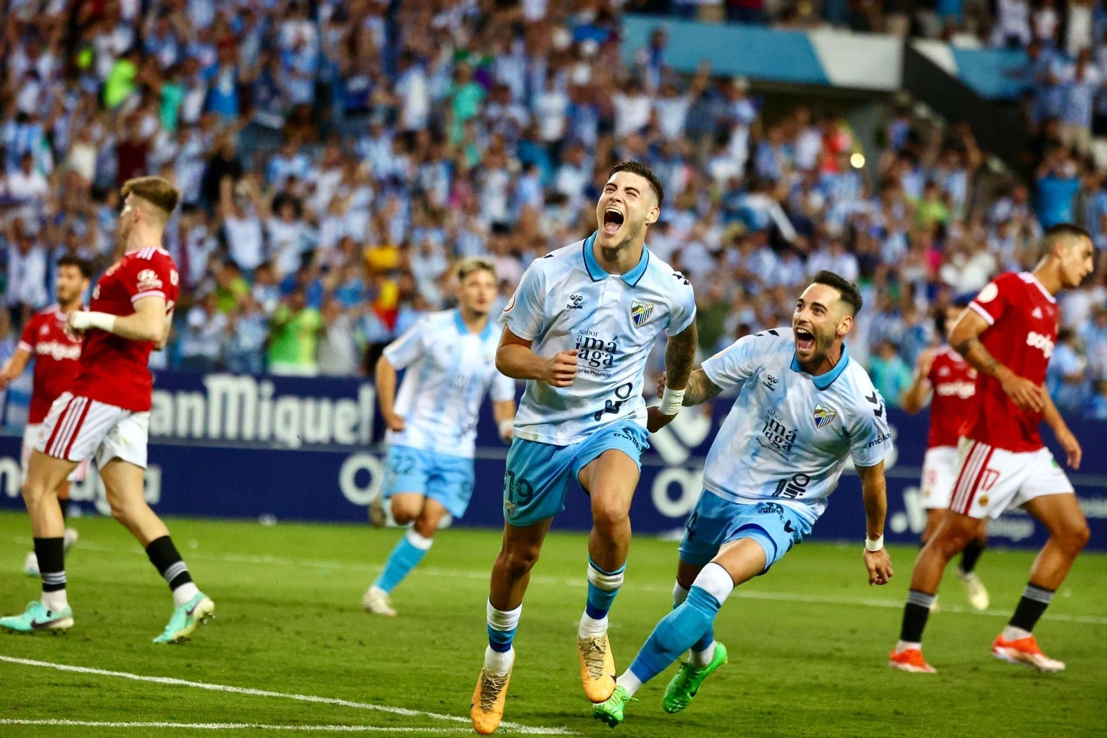 El Málaga CF-Nàstic, en fotos