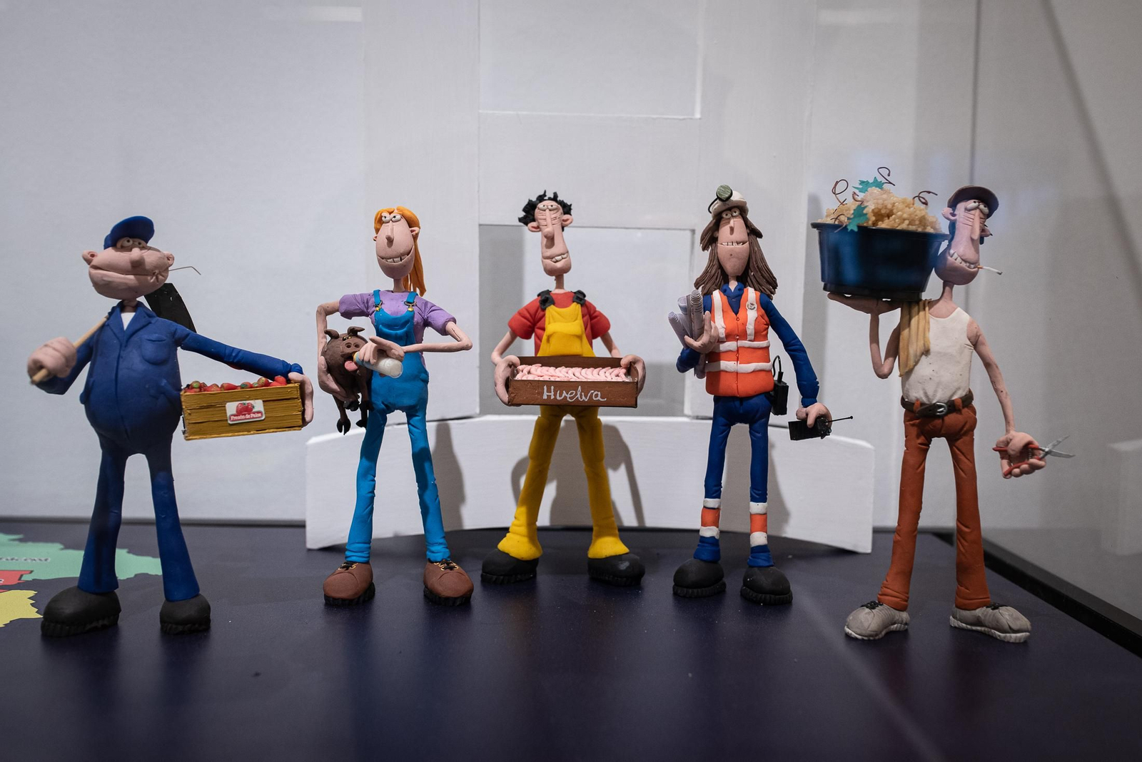 Imágenes de la inauguración de la exposición "200 años construyendo provincia"