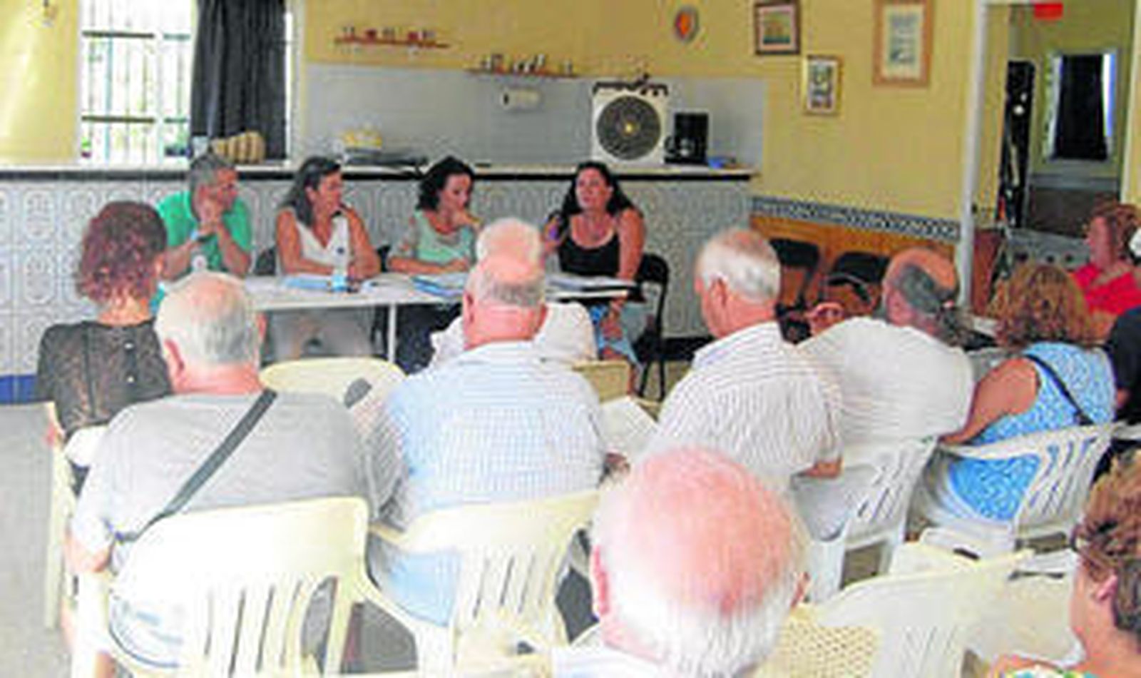Un momento de la reunión mantenida el domingo en El Marquesado.