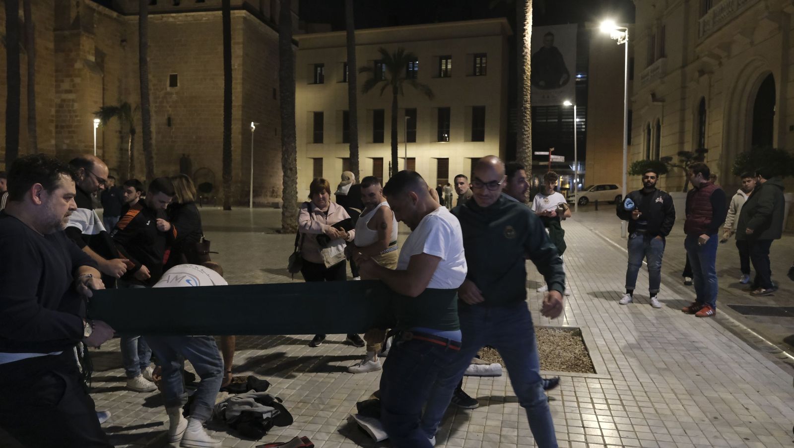 Las fotos del ensayo de Estudiantes para la Semana Santa de Almería 2026