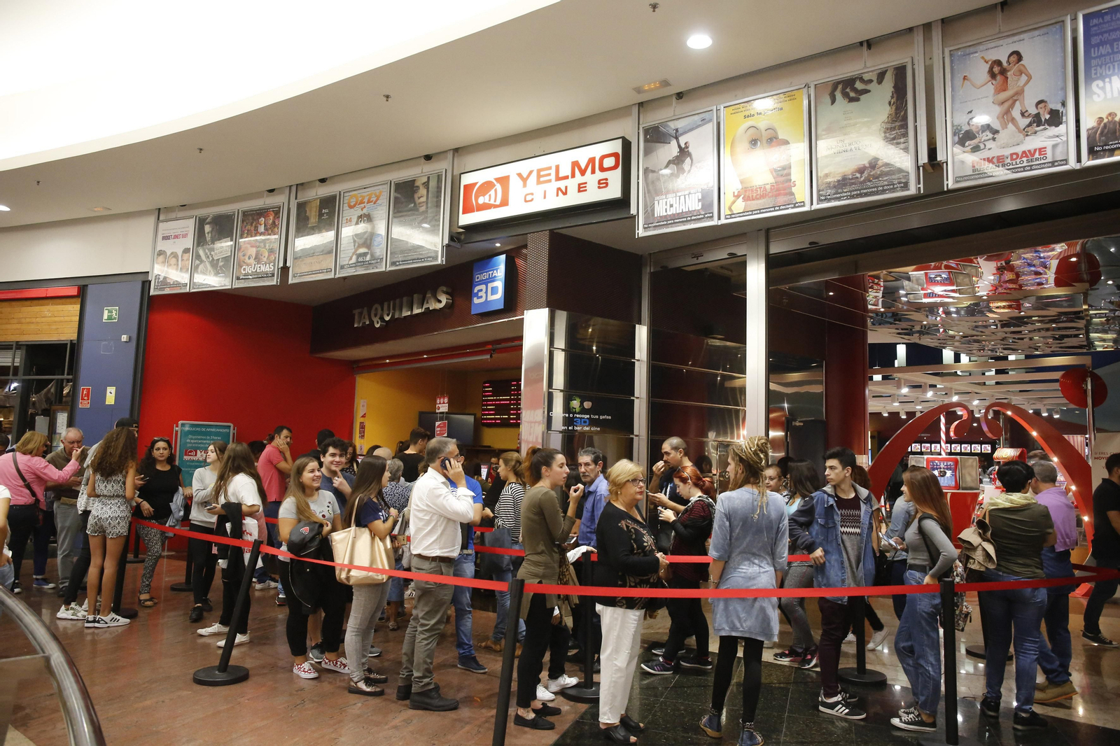 Colas en la Fiesta del Cine.