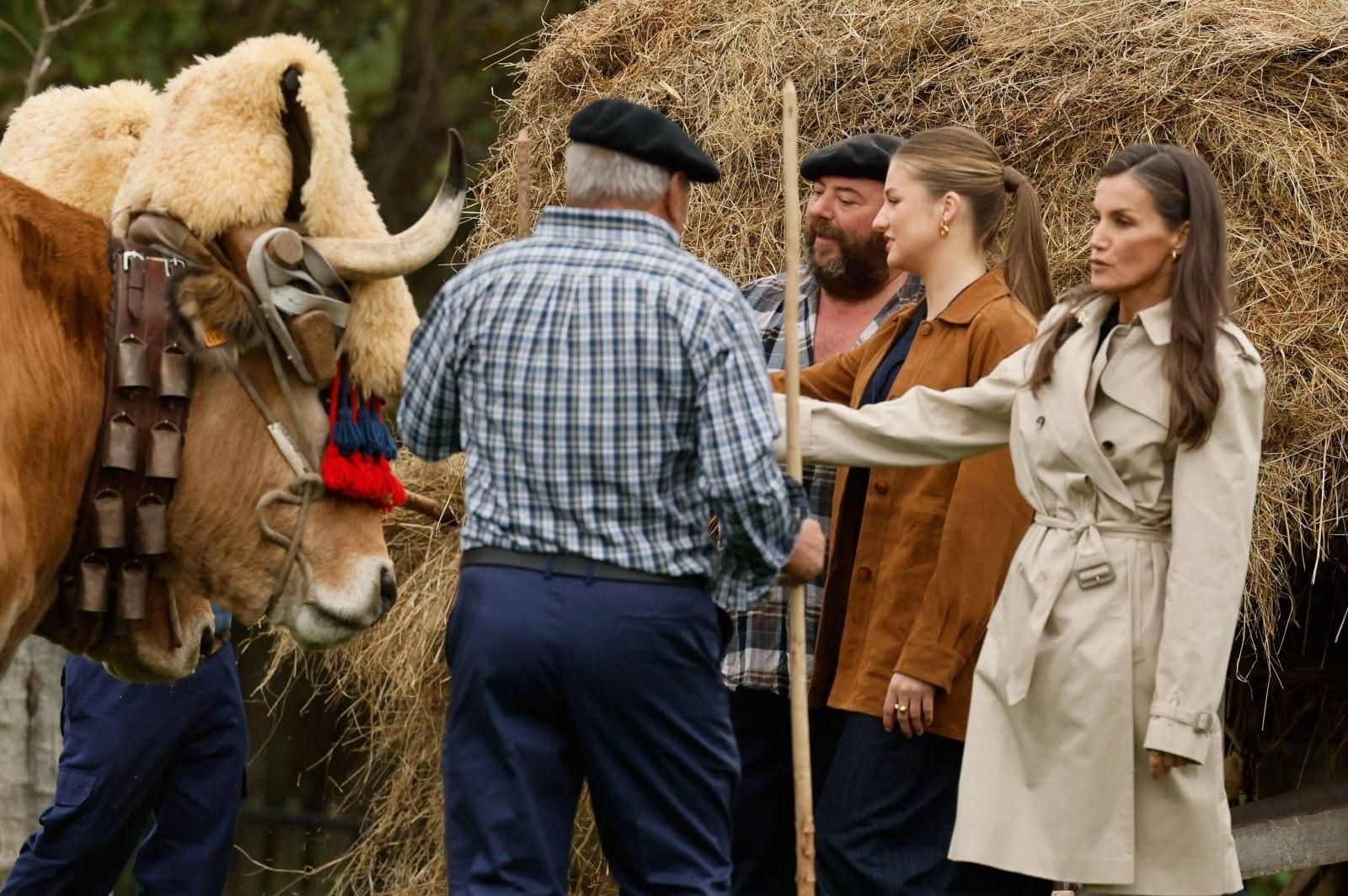 La Familia Real en Valdesoto, Pueblo Ejemplar de Asturias 2025, en imágenes