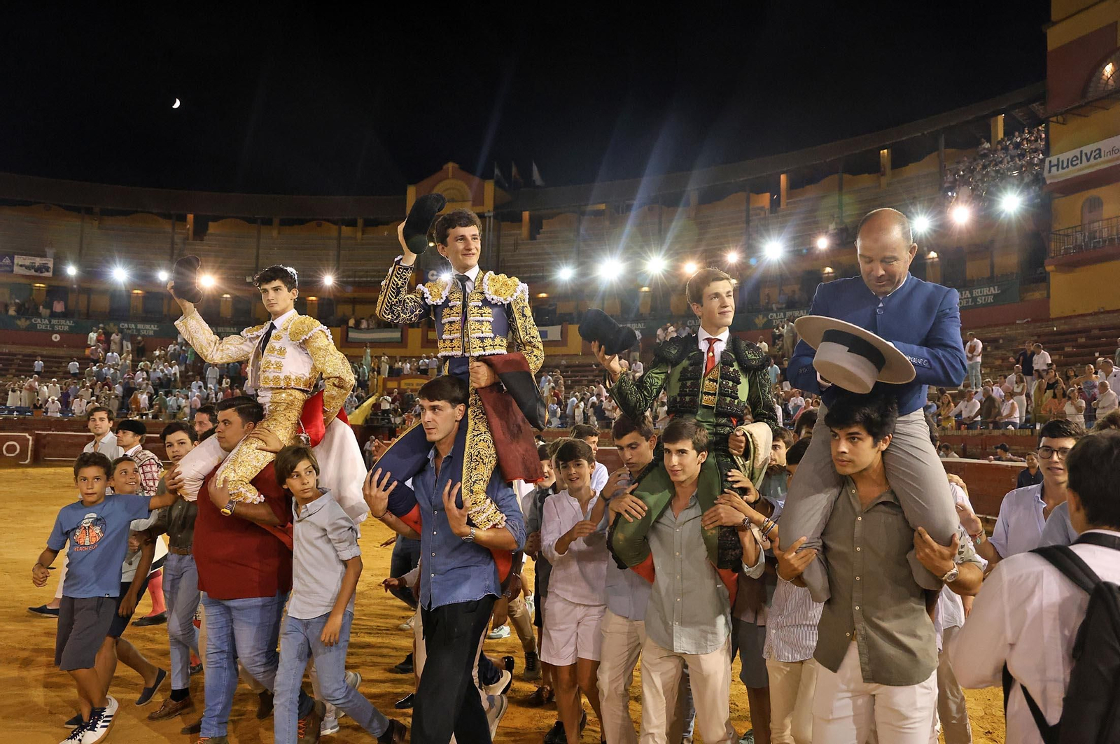 Toros La Merced 2025: Imágenes de la Novillada de Javier Zulueta, Cristian González y Carlos Tirado