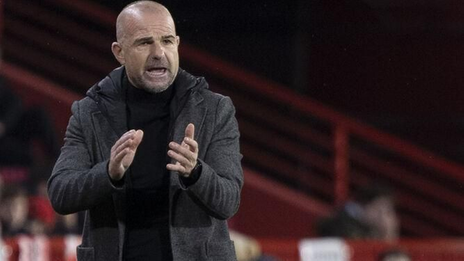 Paco López, en un partido con el Granada CF